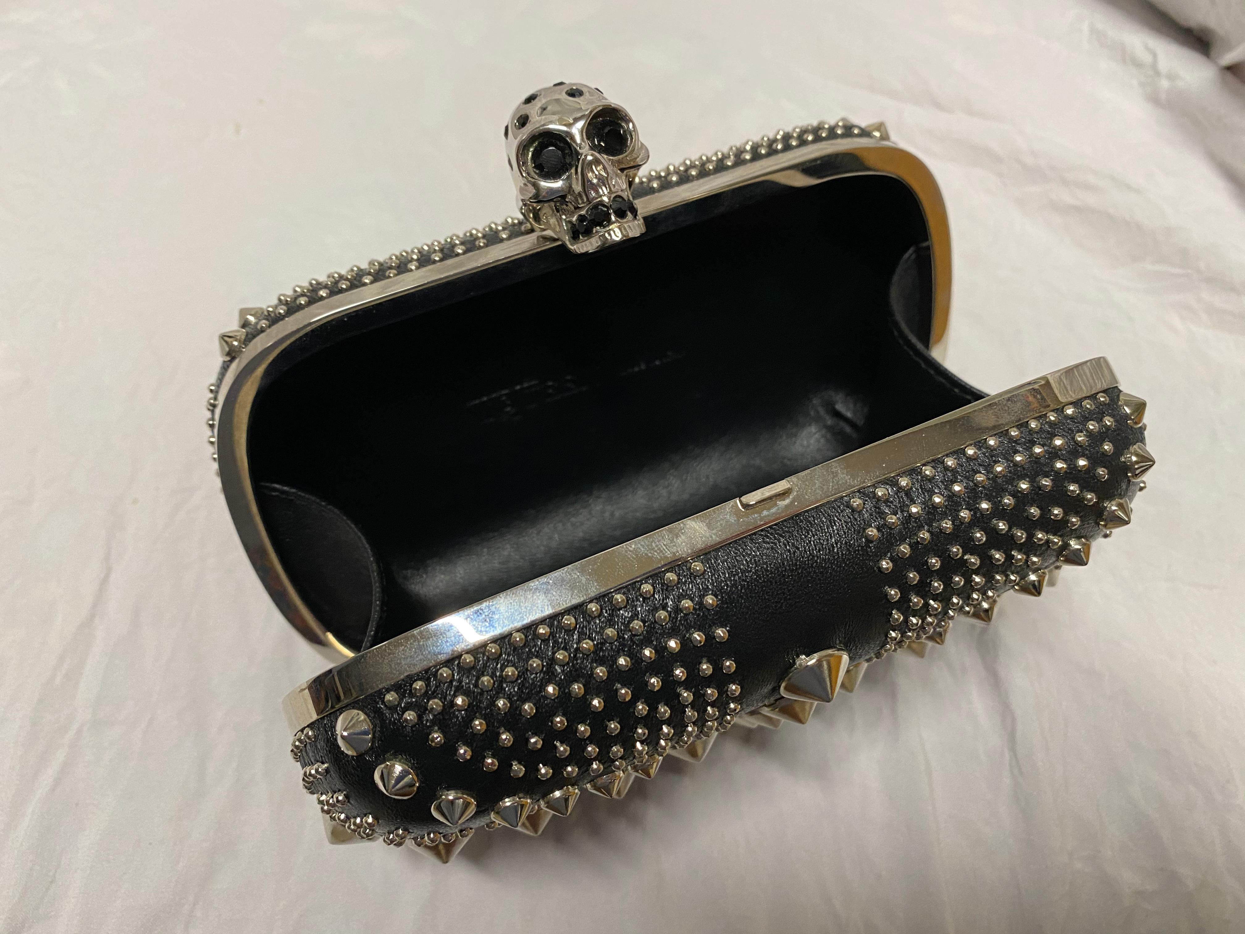 Alexander McQueen Studded Union Jack Skull Box Clutch In Good Condition In Annapolis, MD