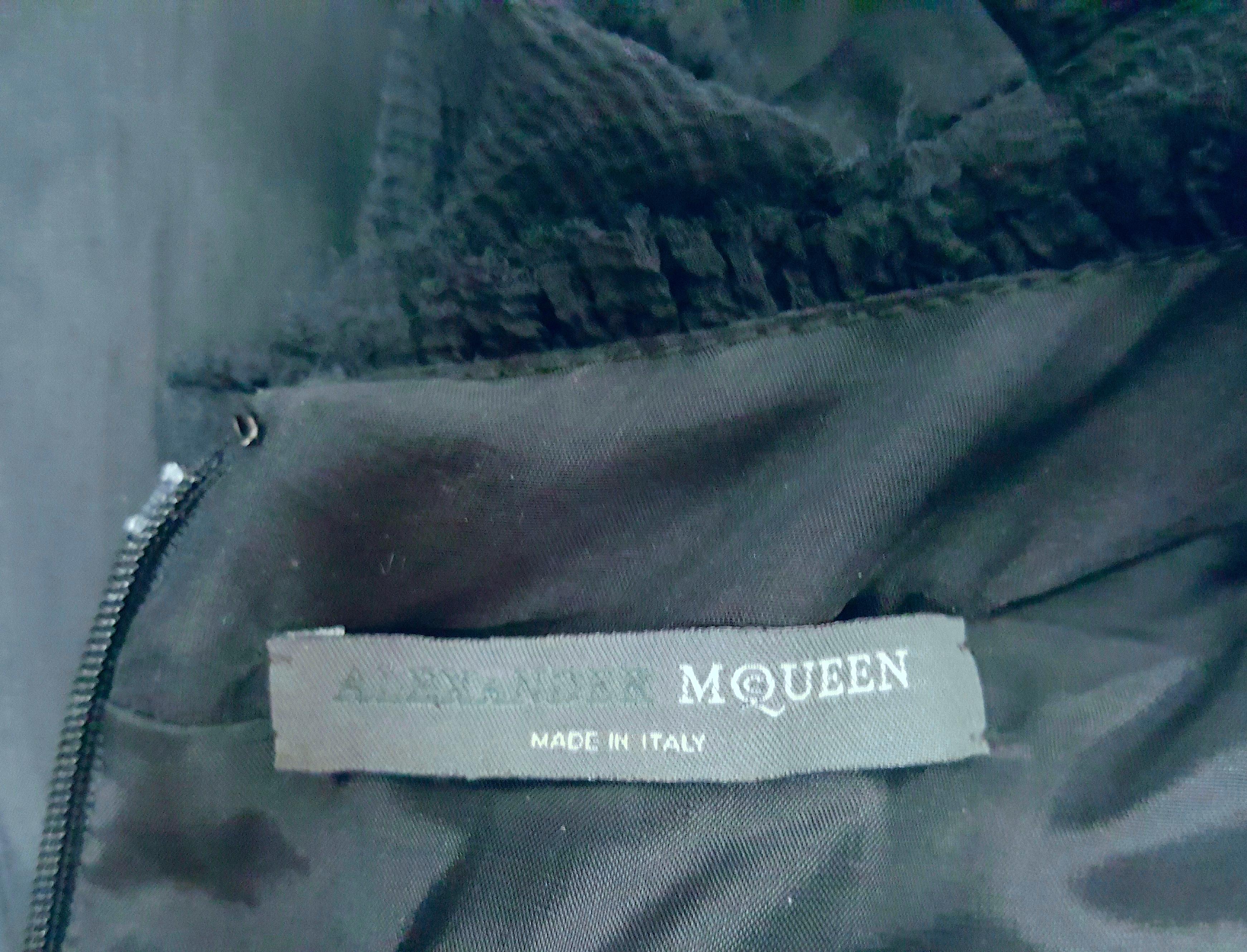 AlexanderMcQueen 2002 - Robe du soir en laine, soie et chiffon noir 