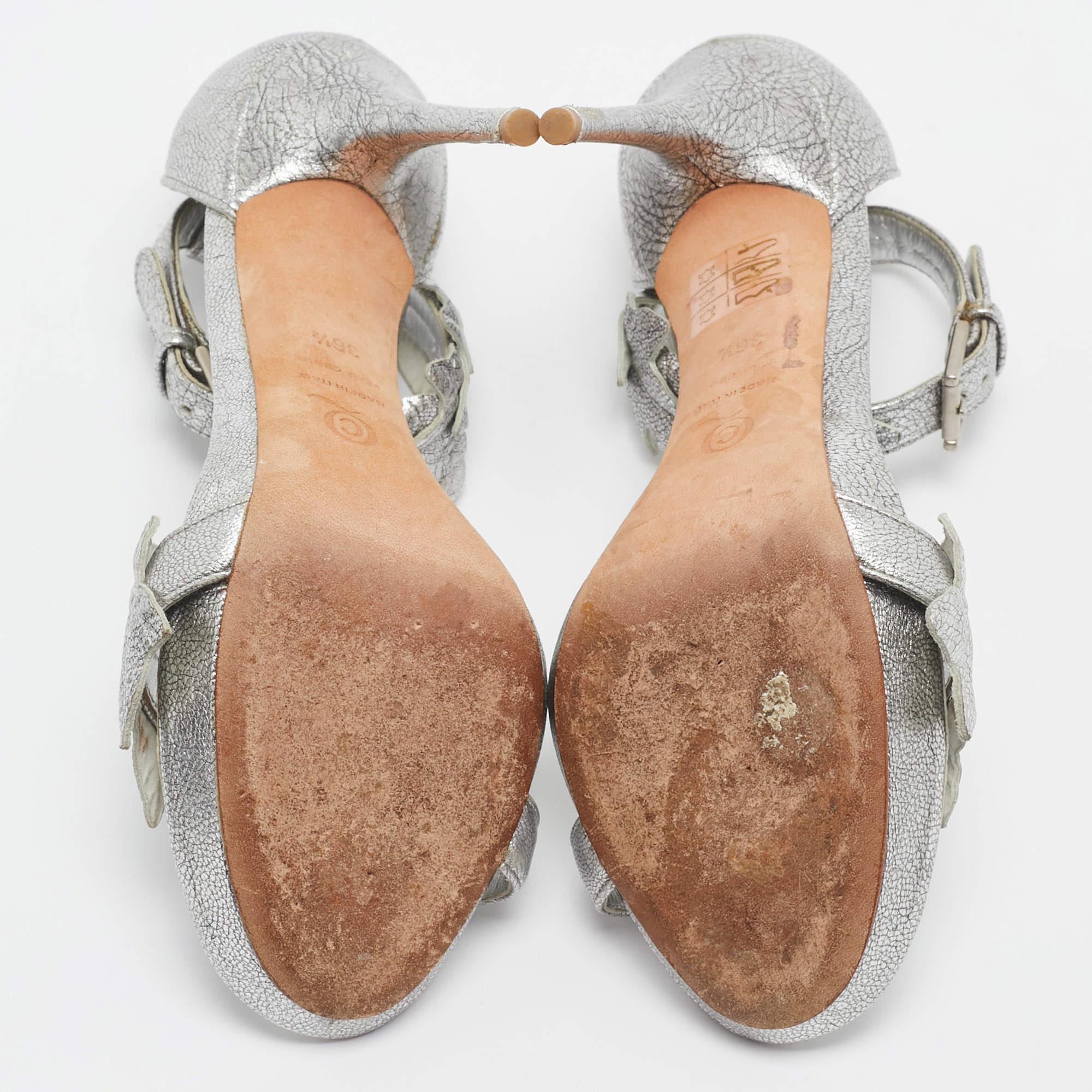 Alexander McQueen Textured Leather Ivy Leaf Embellished Open Toe Sandals 36.5 For Sale 1