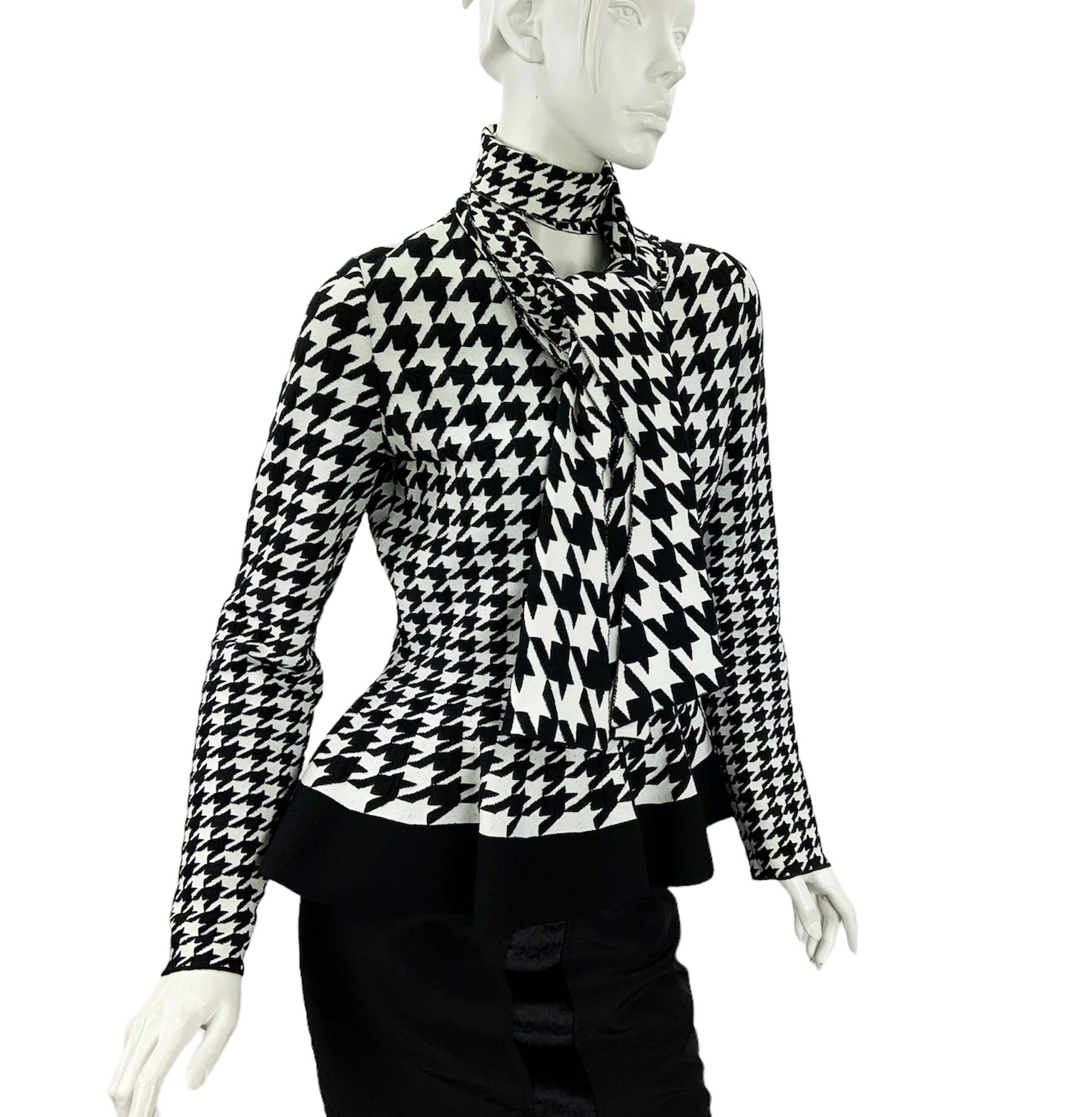 Alexander Mcqueen Tie-neck Houndstooth Patterned Knit Top Cardigan size L In Excellent Condition For Sale In Montgomery, TX