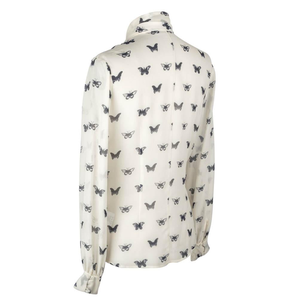 Alexander McQueen Pussy Bow Butterfly Print Silk Blouse  44 / 8  For Sale 2