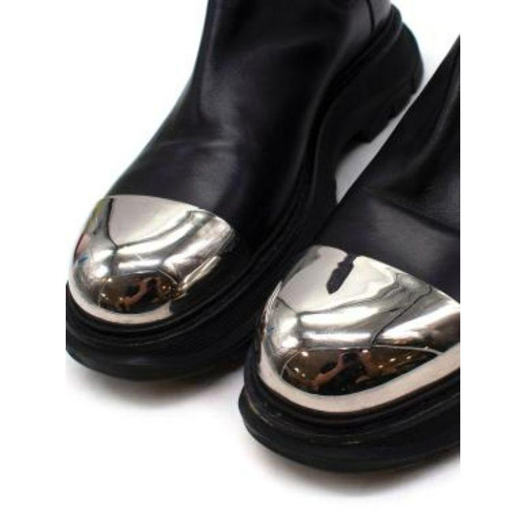 Pre owned Alexander McQueen’s leather Chelsea boots with metal toe cap.  Sz 41 Alexander McQueen Tread Metal Toe-Cap Leather Chelsea Boots  main image 4