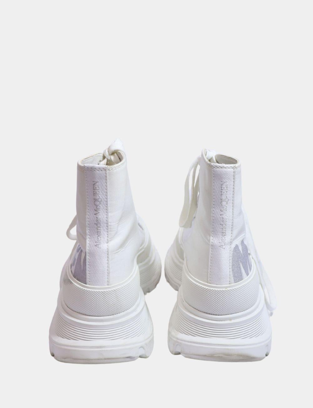Grigio Alexander McQueen Stivali a punta alta EU 38 in vendita