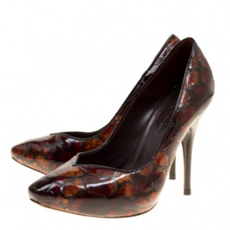 Nero Alexander McQueen - Décolleté in pelle verniciata con guscio di tartaruga bicolore misura 37 in vendita