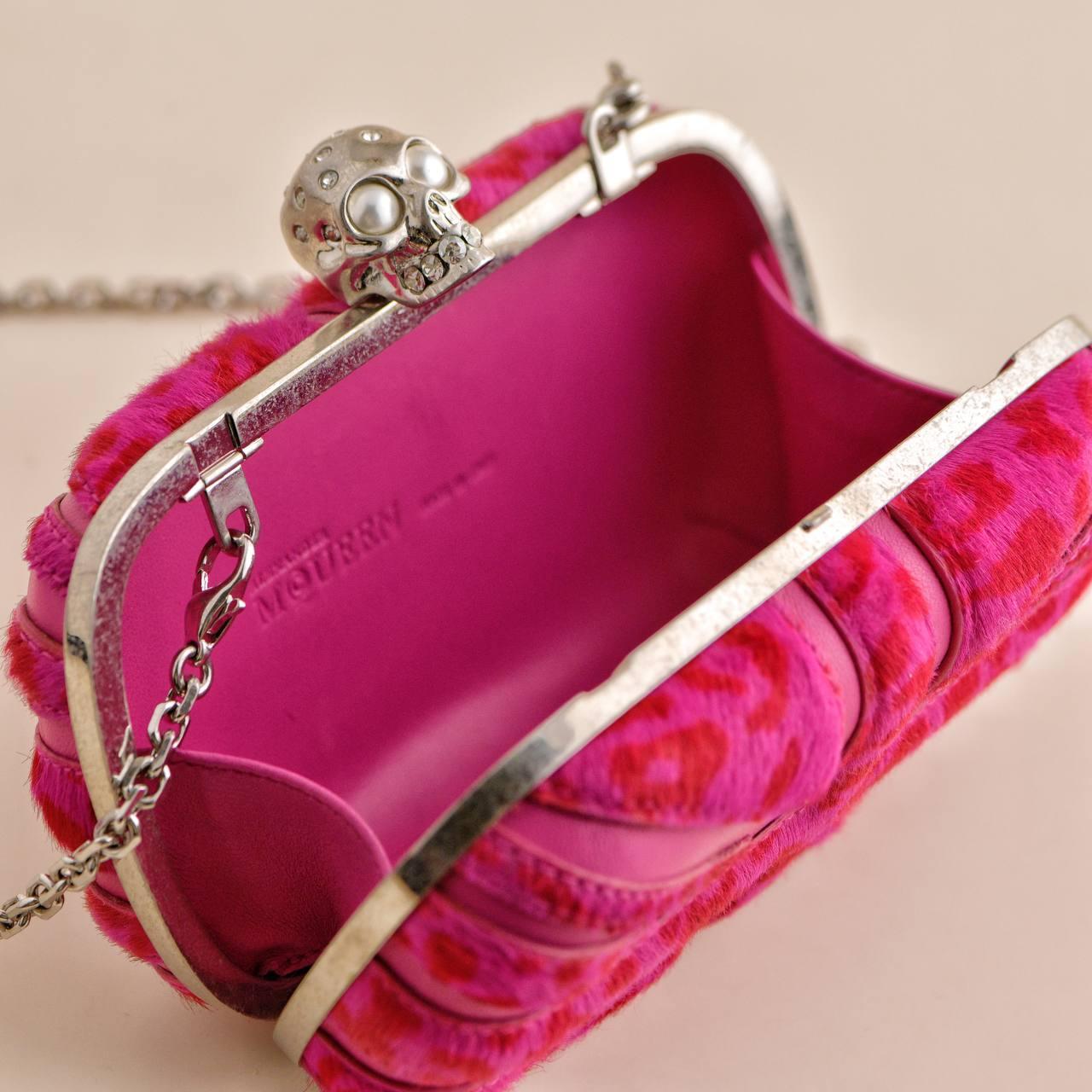 Pochette Union Jack Skull di Alexander McQueen In condizioni ottime in vendita a Banbury, GB