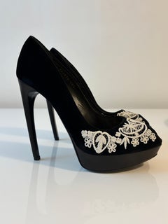 Alexander McQueen Unworn 2010s Black Velvet and White Lace High Heel Pump