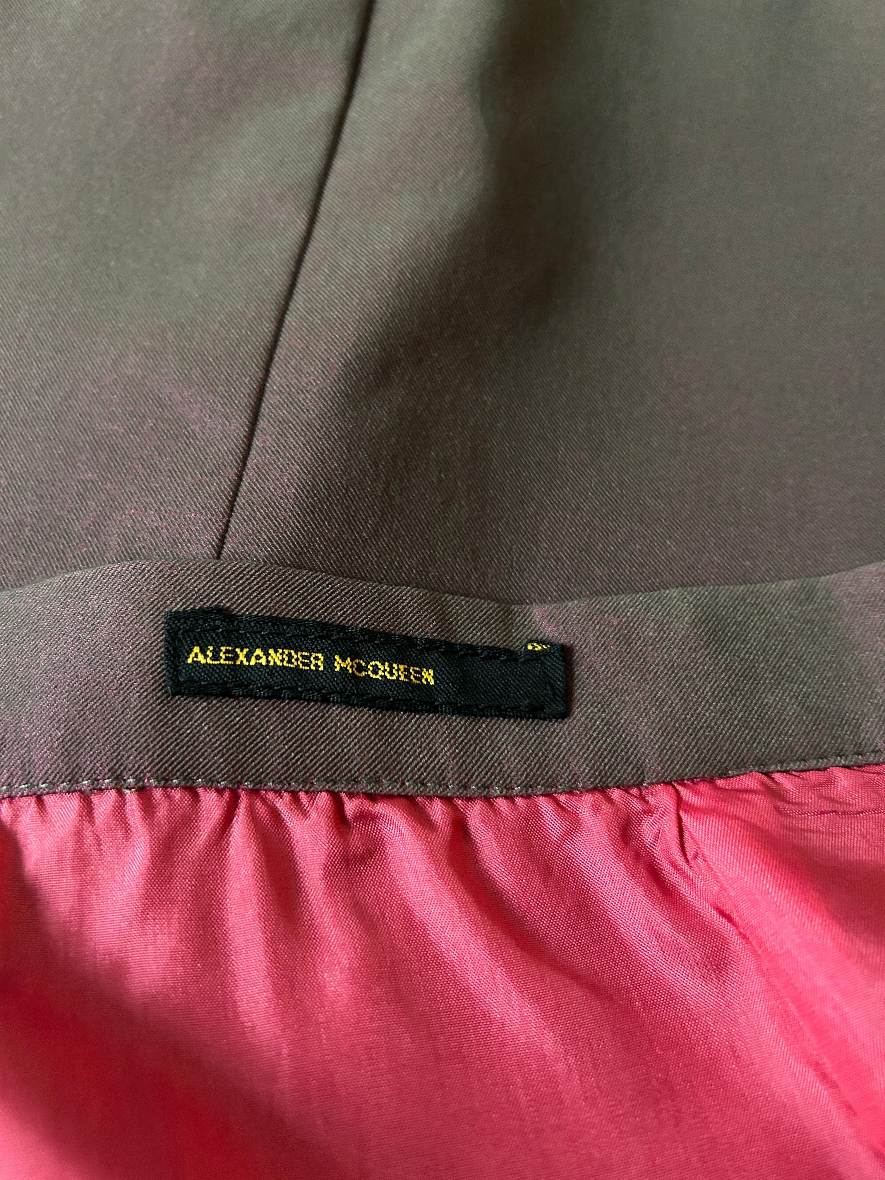 Alexander McQueen, jupe crayon rouge grisâtre vintage des années 1990 Pour femmes en vente