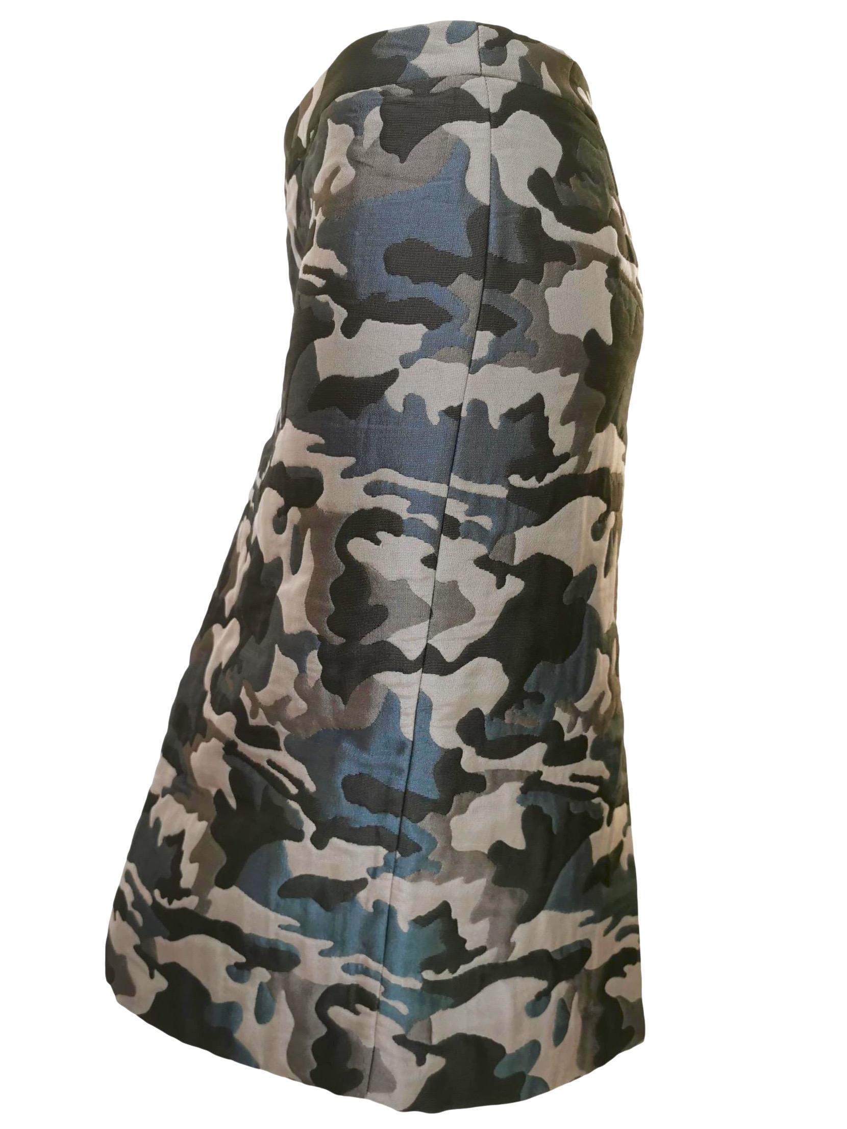 Alexander McQueen 
Early 1990's Camouflage Skirt
Size 40
28 Inch Waist