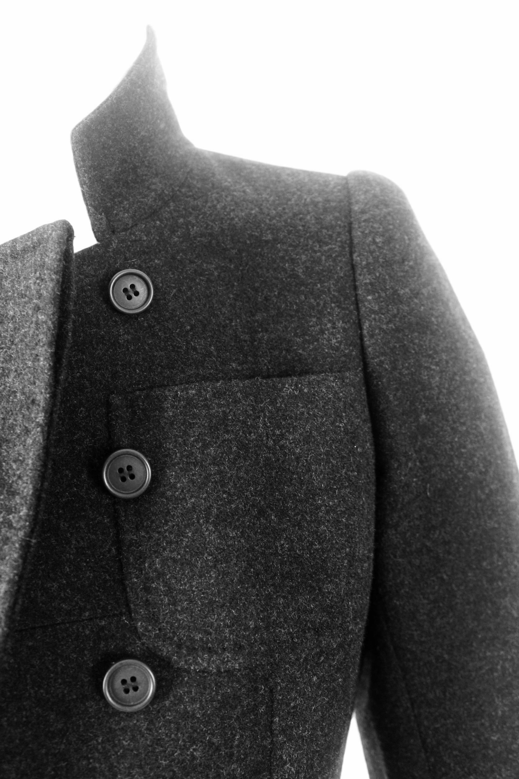 Alexander McQueen Vintage Black Wool and Cashmere Jacket For Sale 3