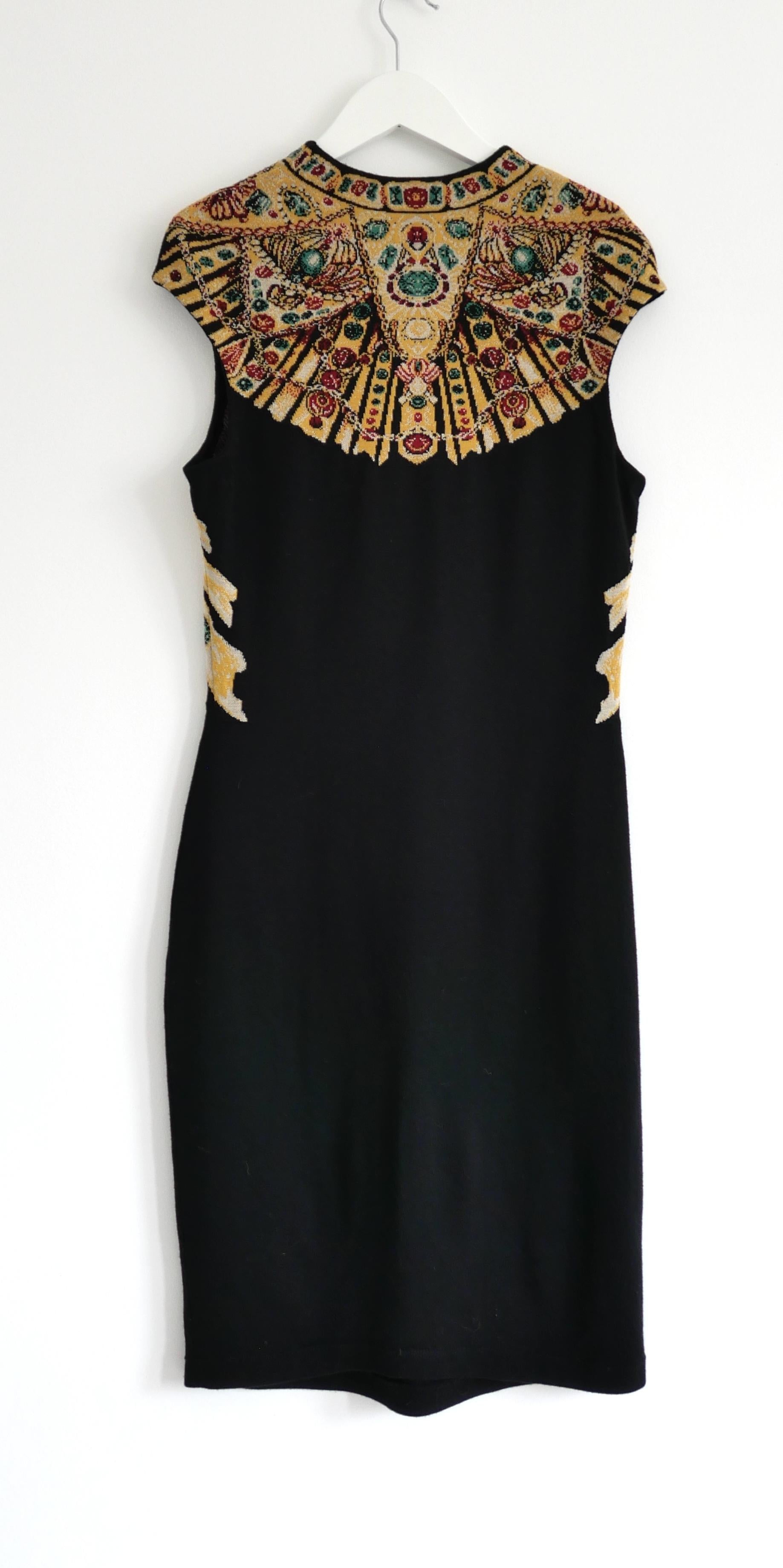 Alexander McQueen - Robe en maille intarsia avec bijou vintage Pour femmes en vente