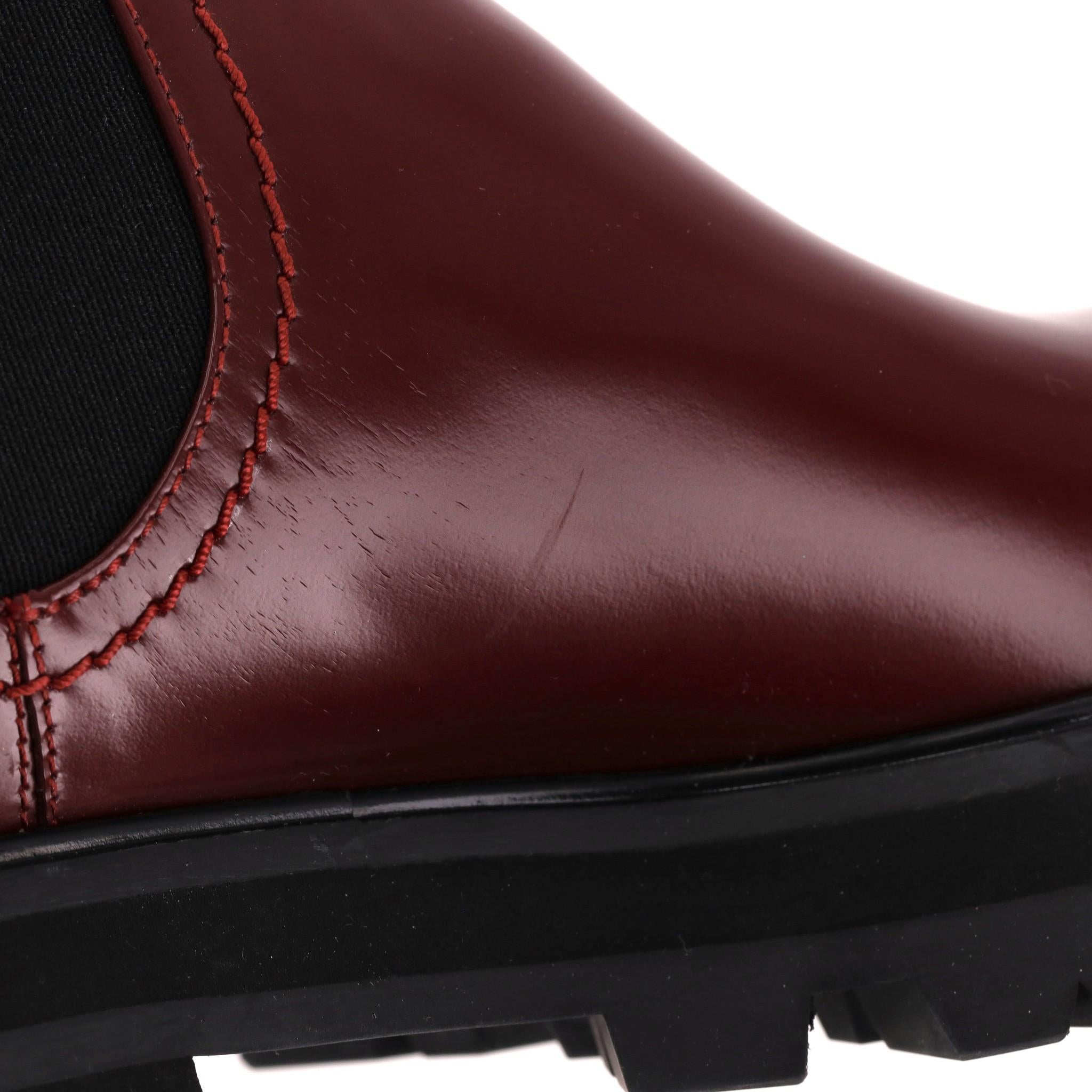 Women's Alexander McQueen Wander Leather Chelsea Boots For Sale