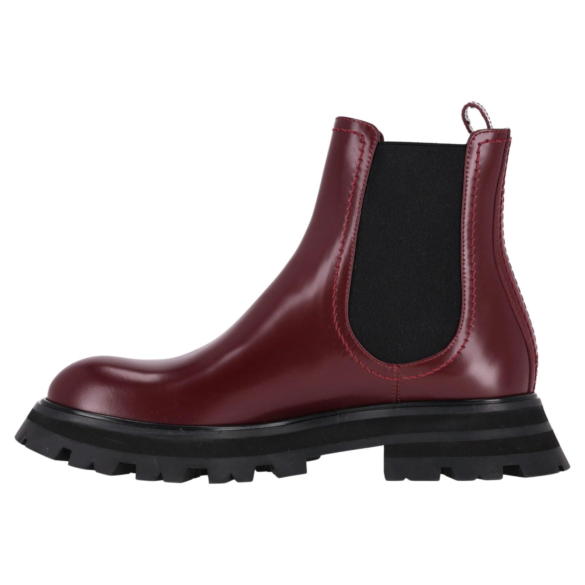 Alexander McQueen Wander Leather Chelsea Boots For Sale