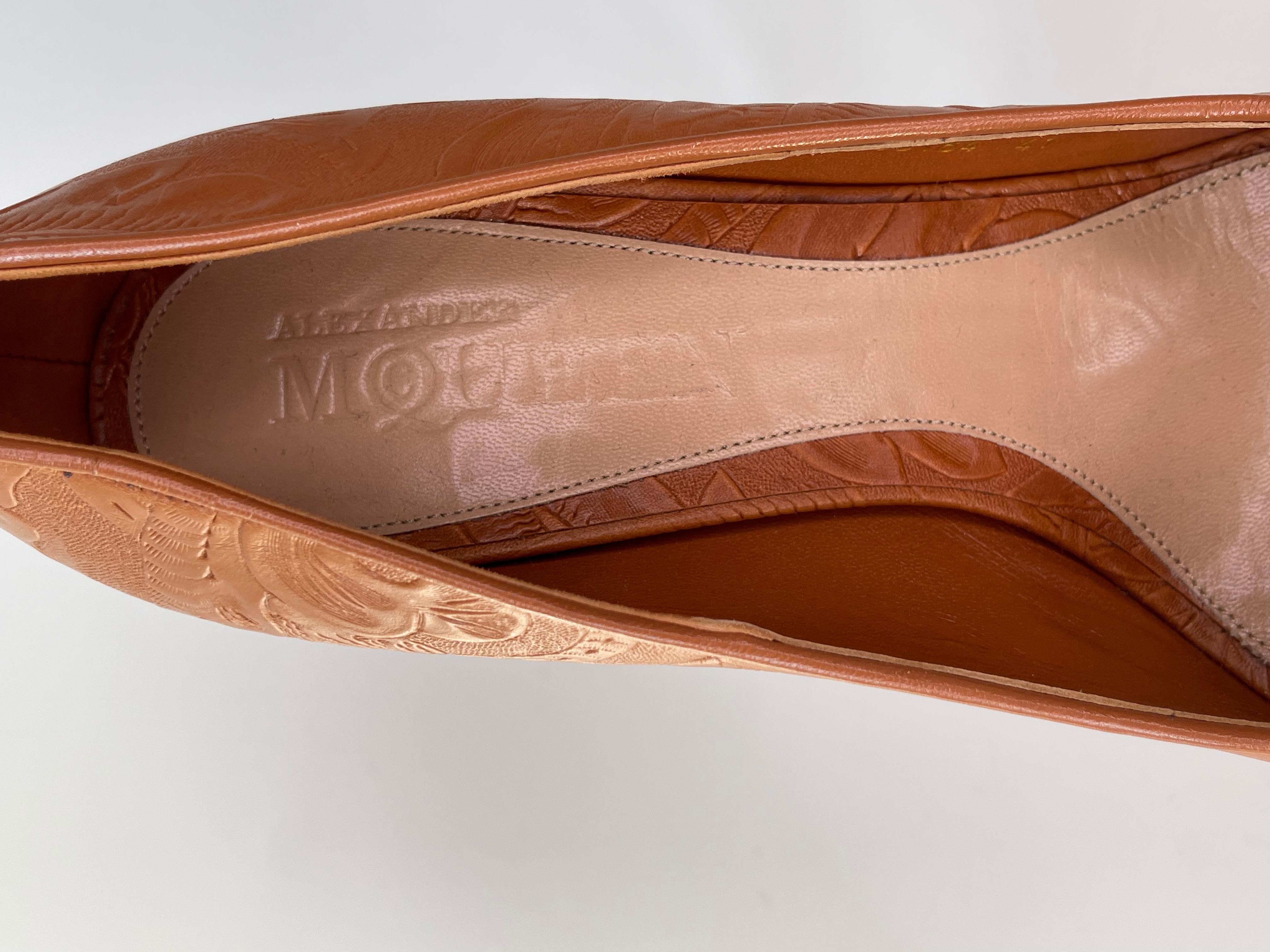Women's Alexander McQueen Western Leather Bandolero Brandy Sandal Heel (41 EU) For Sale