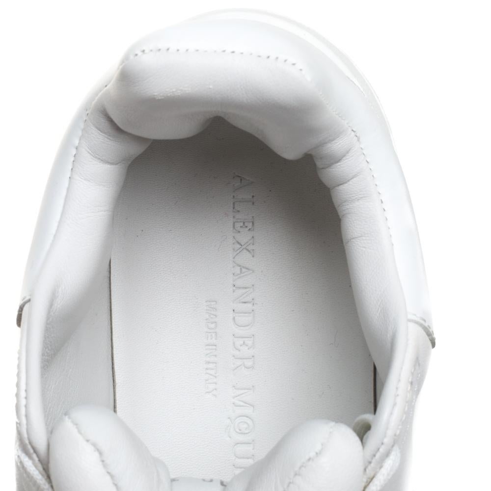 Alexander McQueen White/Black Leather And Mesh Oversized Runner Low Top Sneakers 1