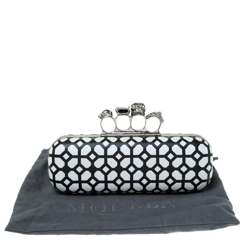 Alexander McQueen White/Black Patent Leather Skull Knuckle Clutch 7