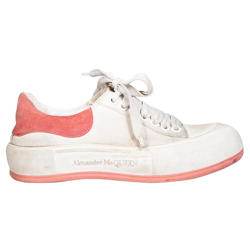 Alexander McQueen Scarpe da ginnastica in tela bianca con lacci Taglia IT 38 in vendita