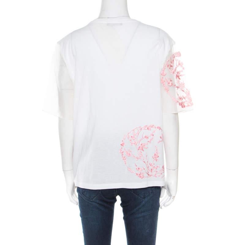 Alexander McQueen White Cotton Floral Embroidered Silk Sleeve Detail Oversized T In Good Condition For Sale In Dubai, Al Qouz 2