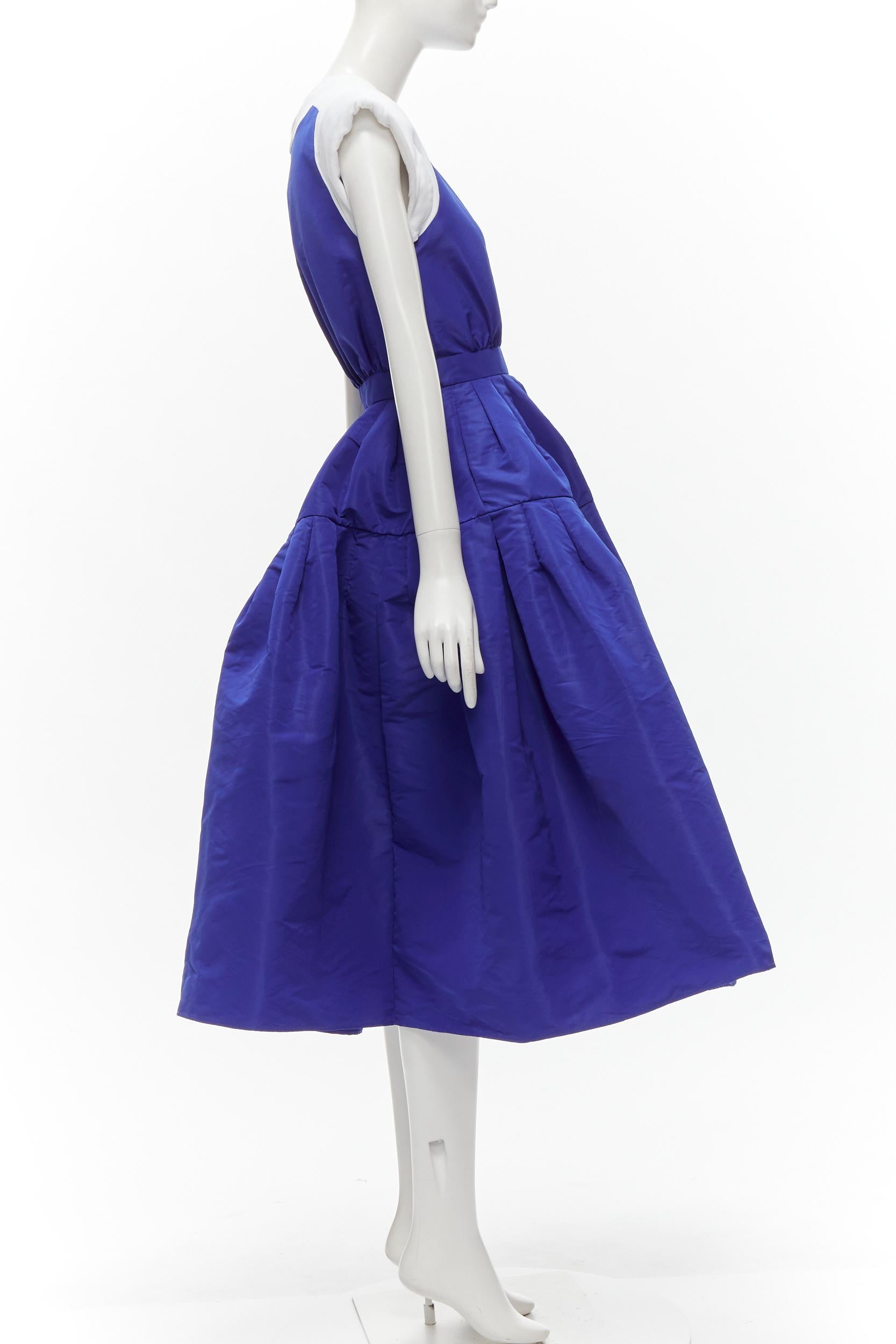 ALEXANDER MCQUEEN white cotton padded sleeveless blue taffeta dress IT38 XS In Excellent Condition In Hong Kong, NT