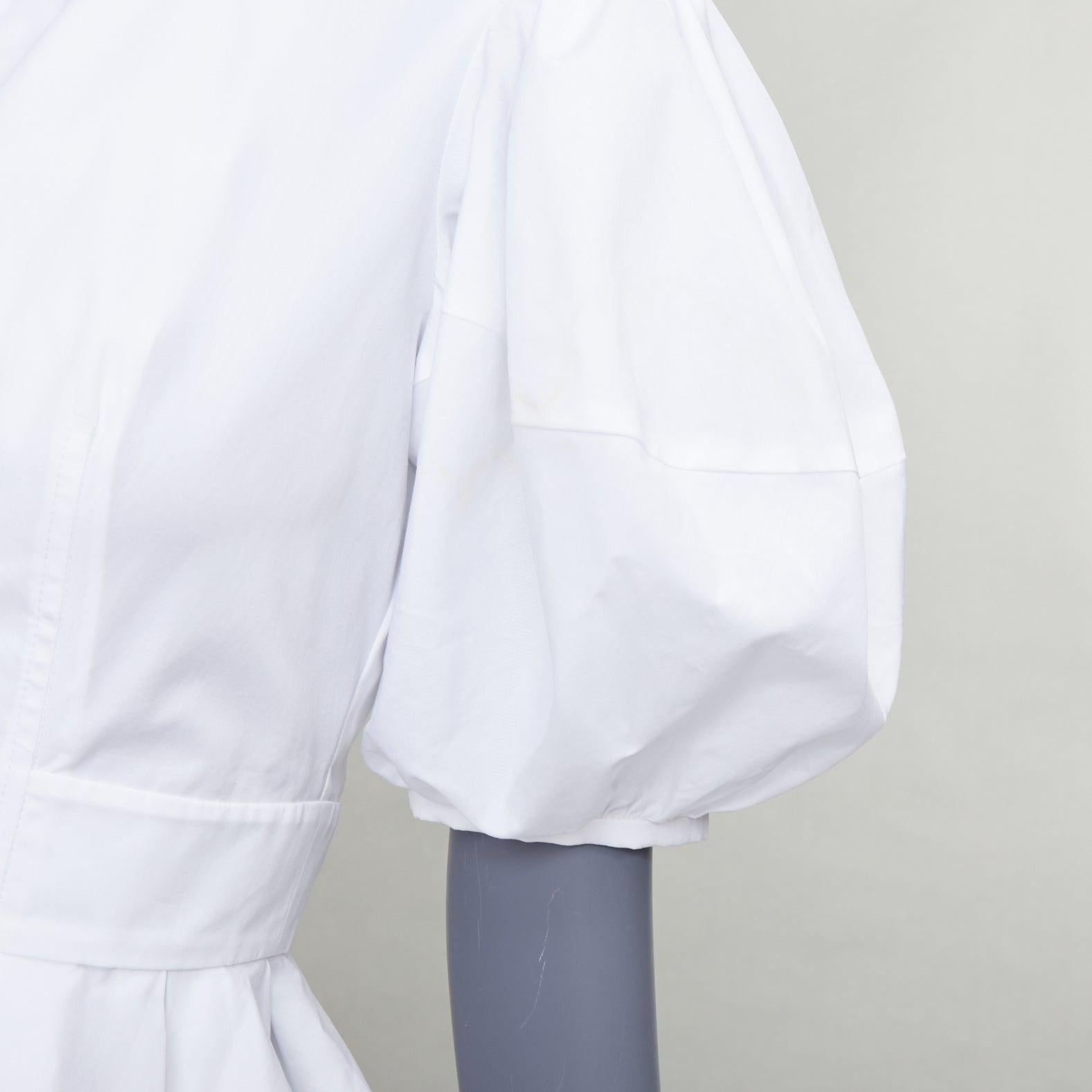 ALEXANDER MCQUEEN top peplum de algodón blanco con mangas abullonadas y pliegues delanteros IT38 XS
Referencia: AAWC/A01365
Marca: Alexander McQueen
Diseñadora: Sarah Burton
Material: Algodón
Color: Blanco
Patrón: Sólido
Cierre: cremallera
Detalles