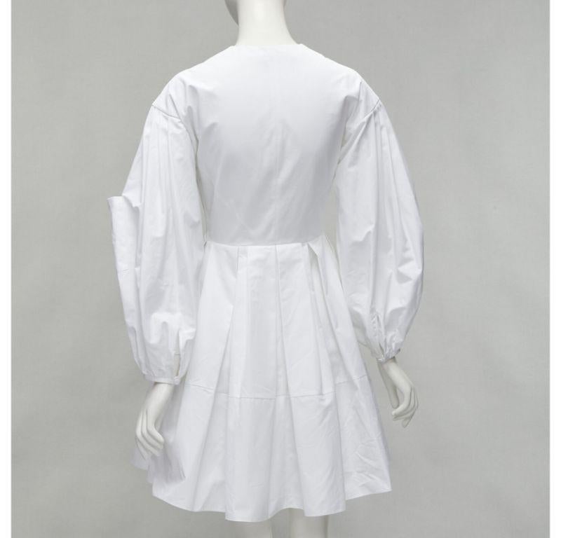 ALEXANDER MCQUEEN white cotton silver zip front puff sleeve flared dress IT36 XS For Sale 1