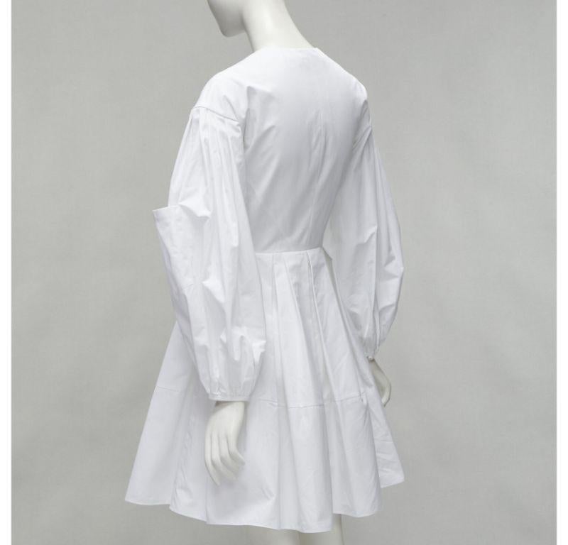 ALEXANDER MCQUEEN white cotton silver zip front puff sleeve flared dress IT36 XS For Sale 2