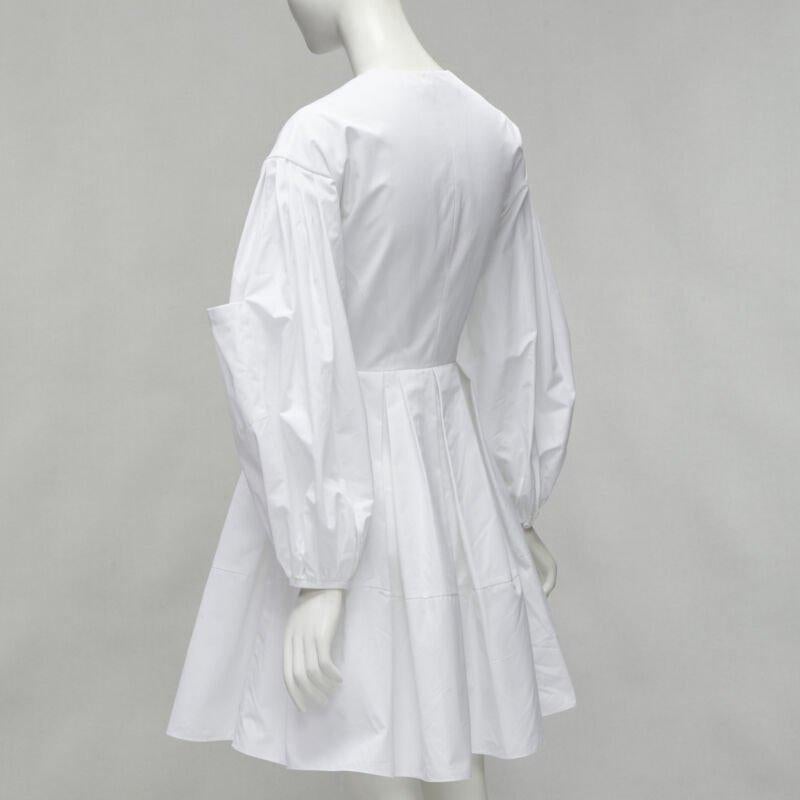 ALEXANDER MCQUEEN white cotton silver zip front puff sleeve flared dress IT36 XS For Sale 1