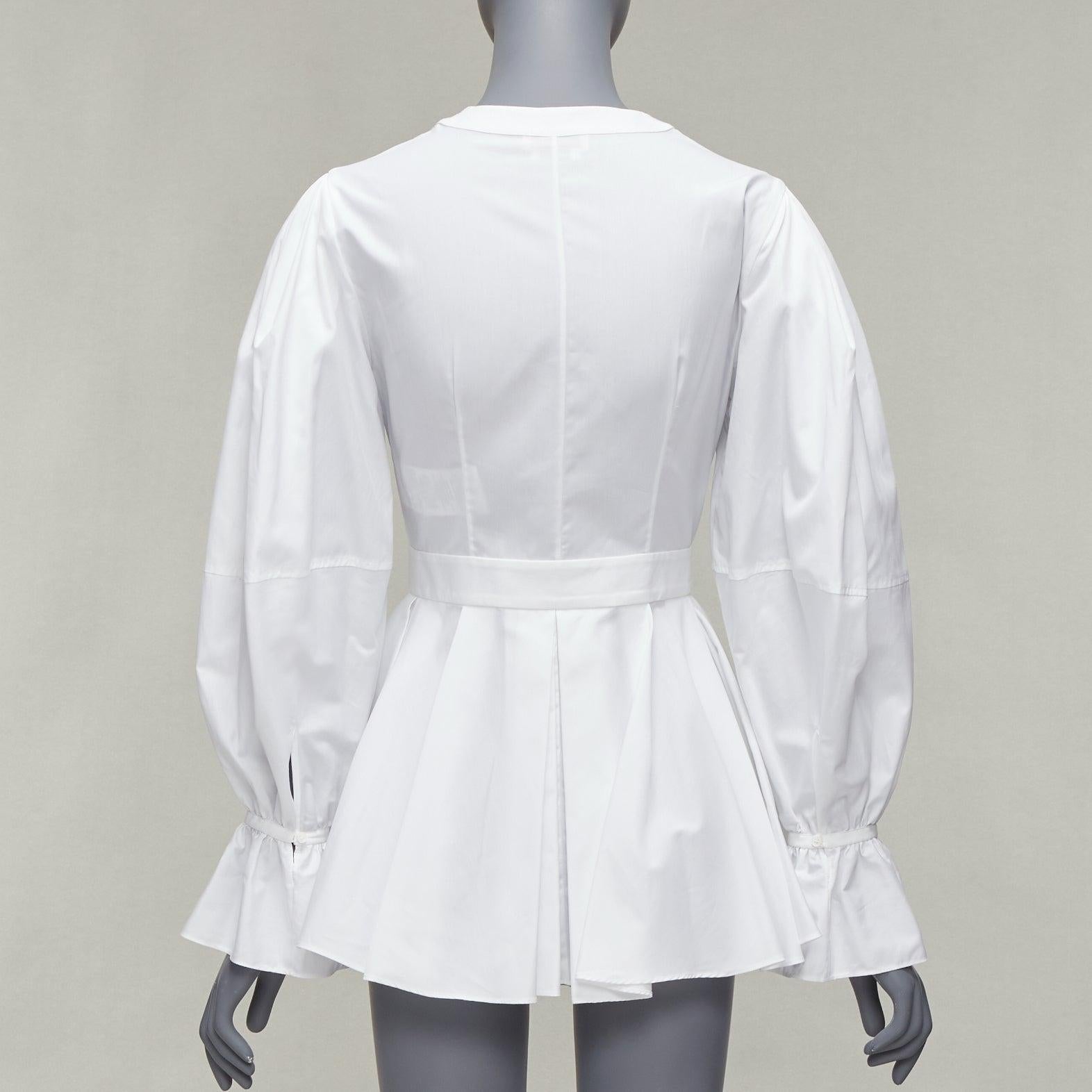 Women's ALEXANDER MCQUEEN white cotton V-neck balloon sleeve peplum dress shirt IT38 XS For Sale