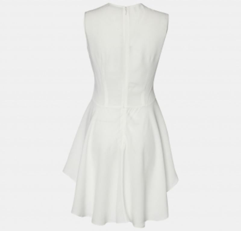 Alexander McQueen Weißes ärmelloses asymmetrisches Top aus Krepp mit Schößchen M (Grau) im Angebot