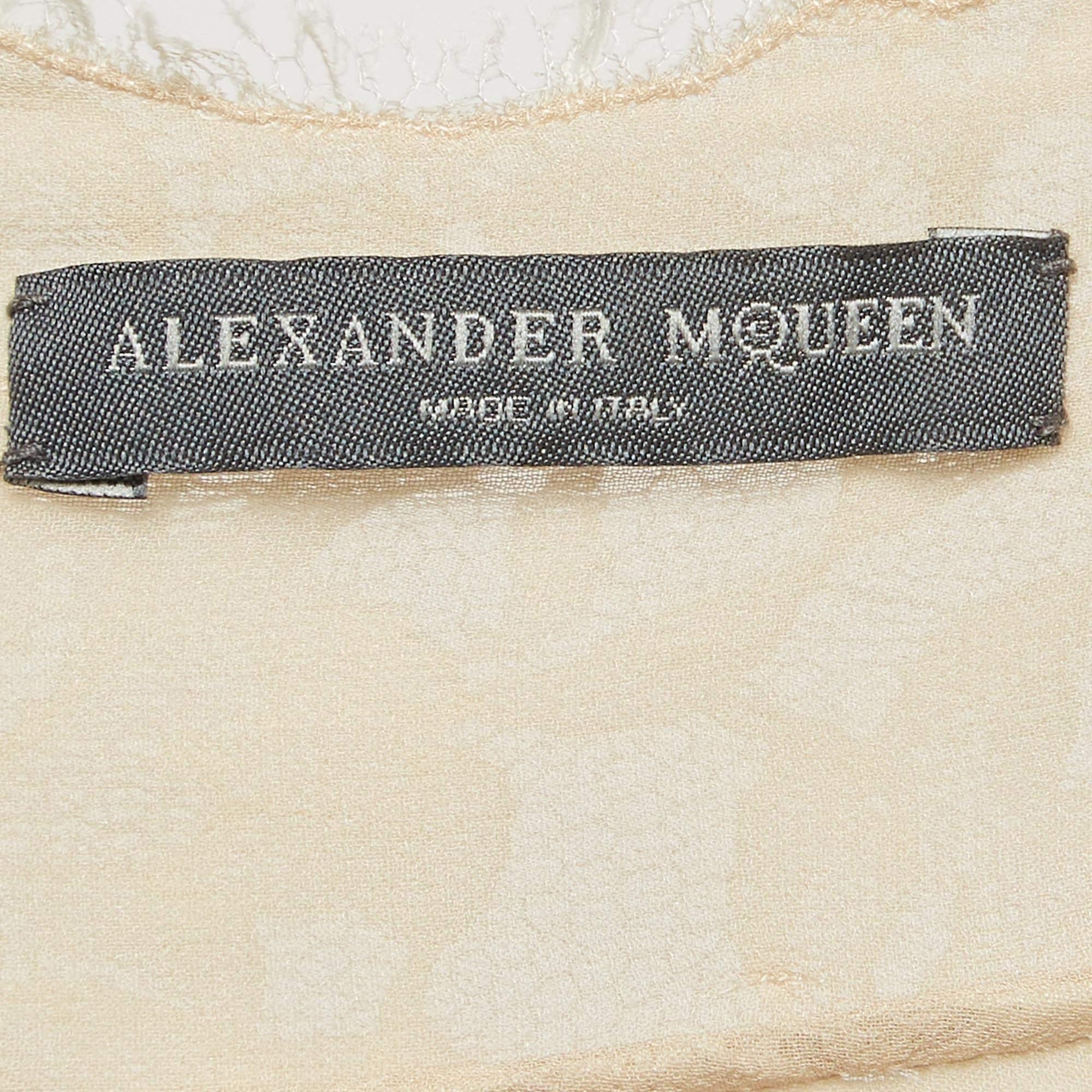 Alexander McQueen White Floral Pattern Lace Wrap Style Gown XS For Sale 1
