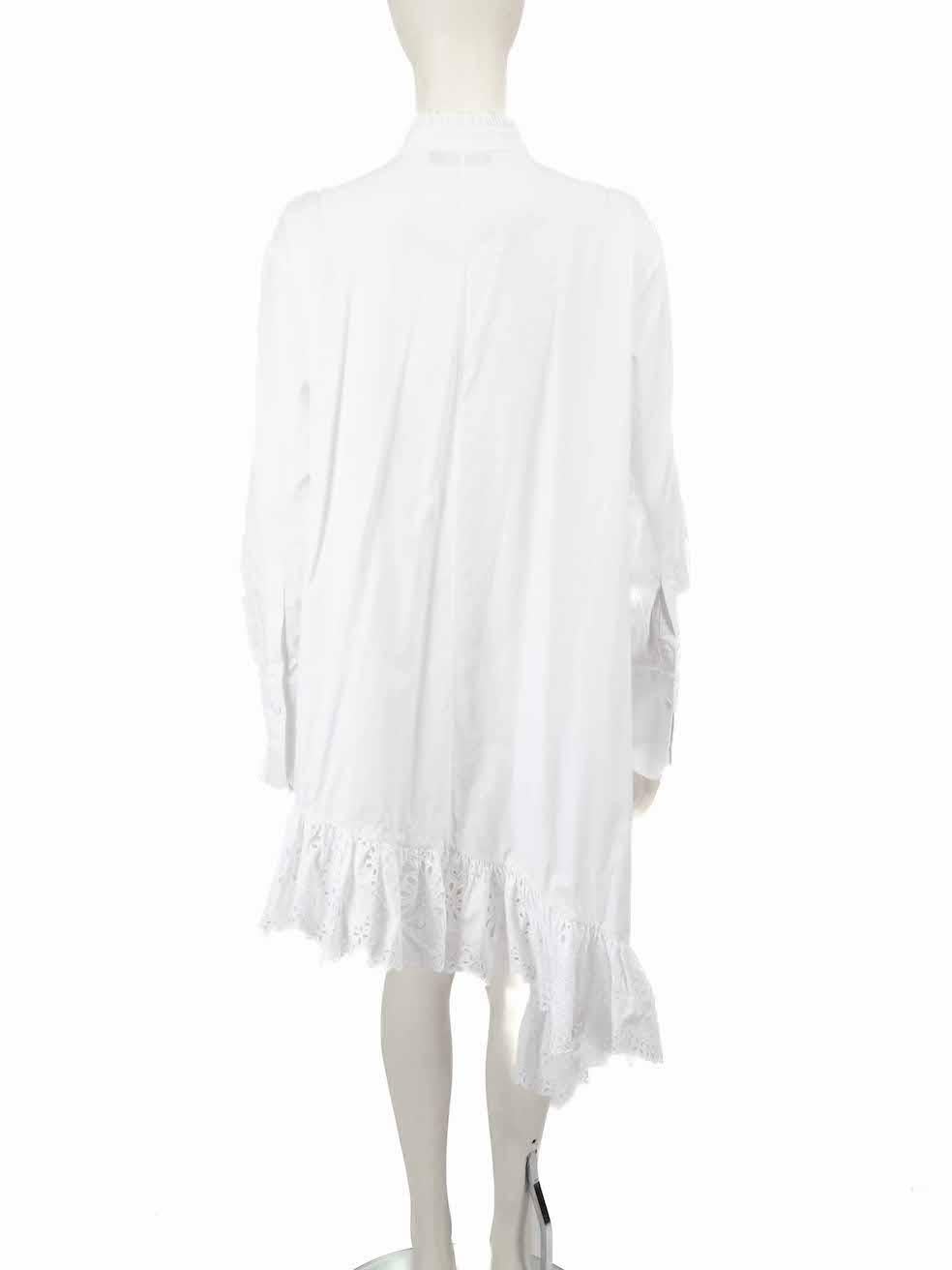 Alexander McQueen White Lace Trimmed Mini Dress Size XL In Excellent Condition For Sale In London, GB