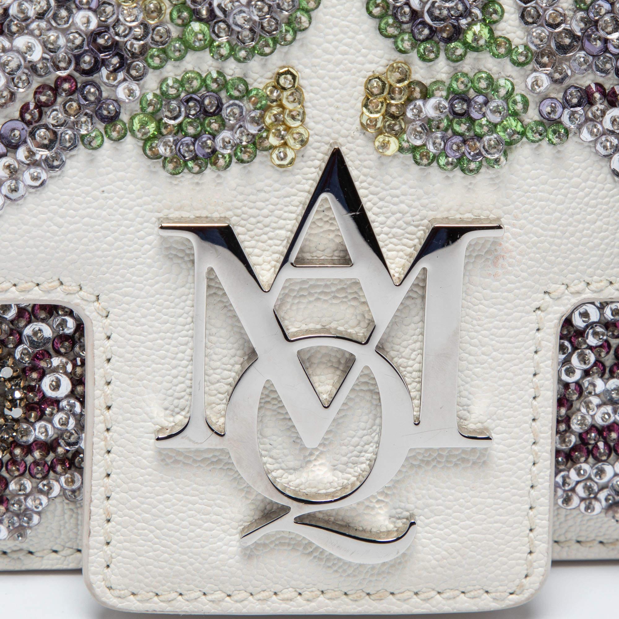 Alexander McQueen White Leather Embellished Insignia Chain Bag 9