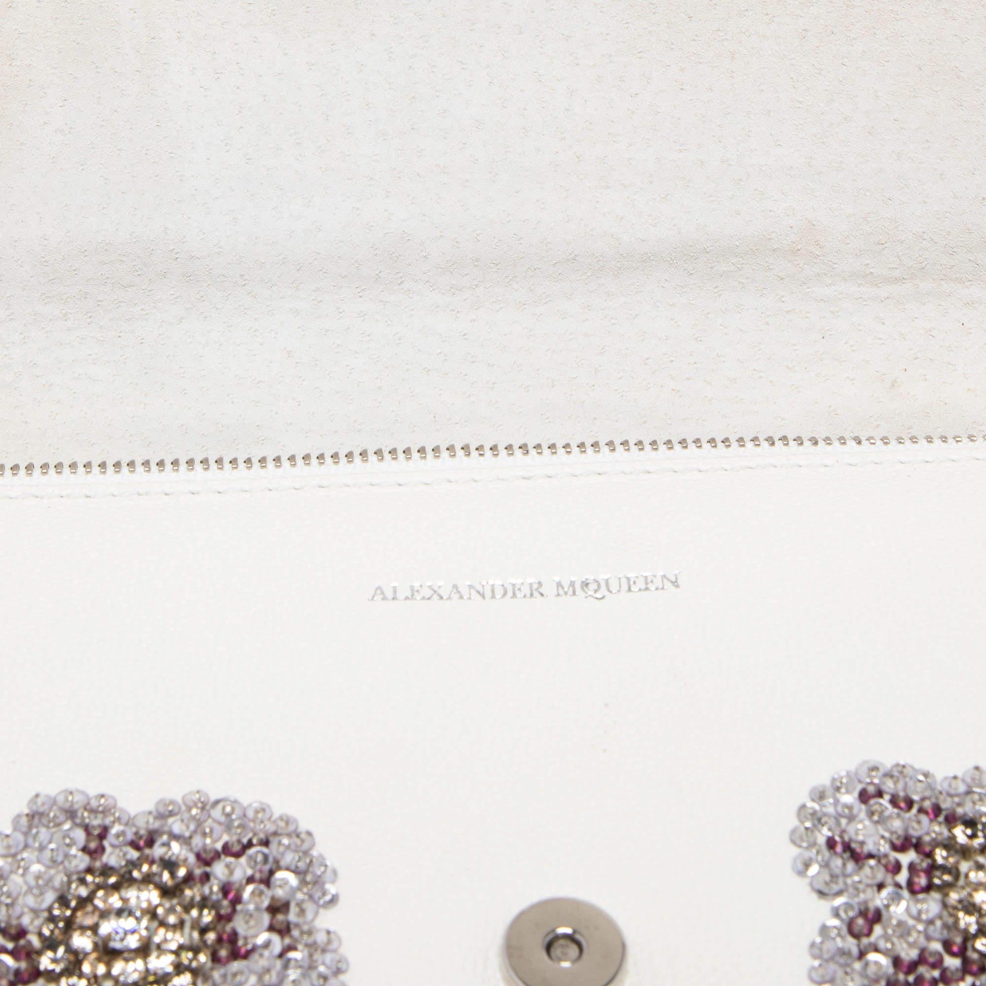Alexander McQueen White Leather Embellished Insignia Chain Bag 2