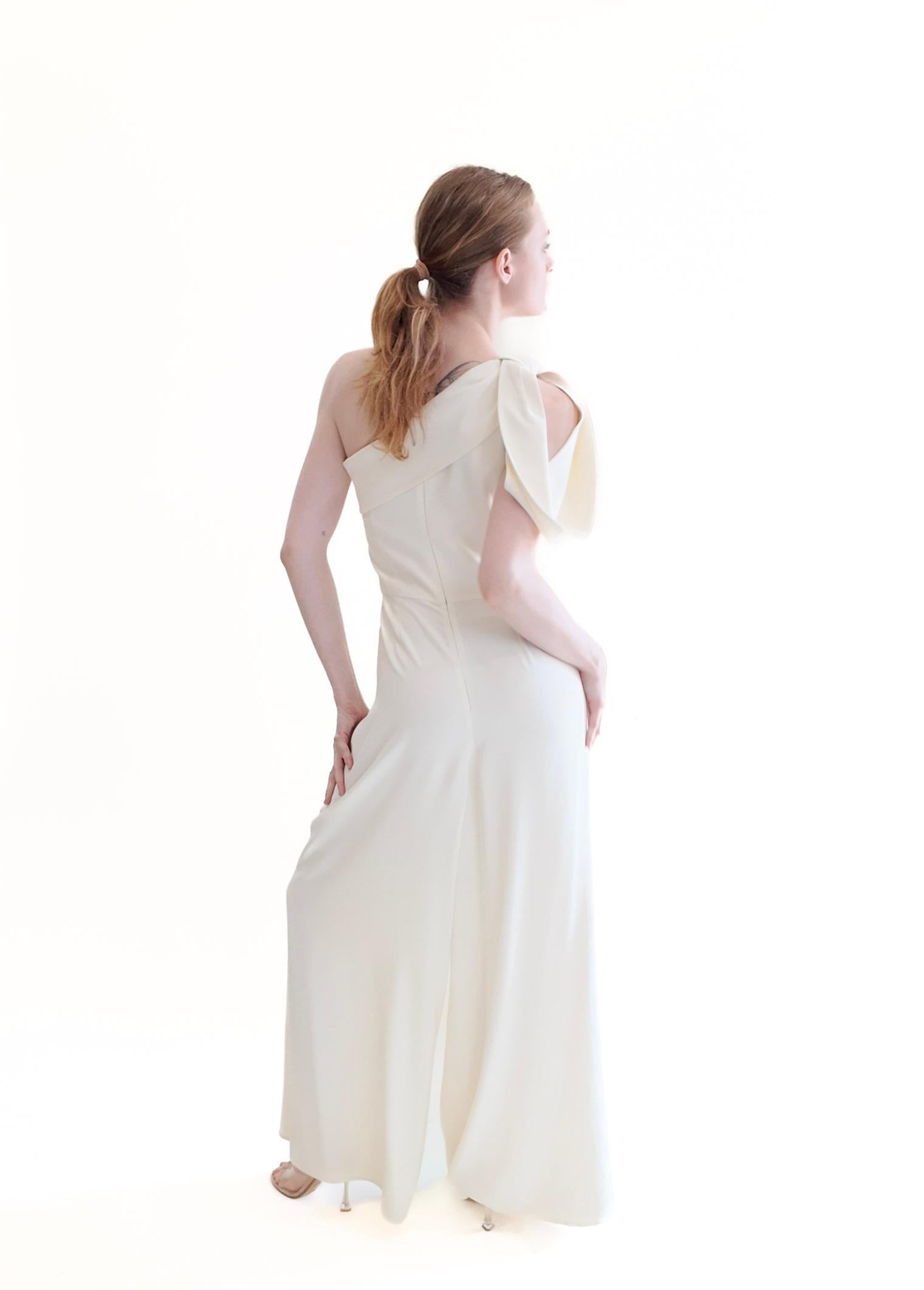 Alexander McQueen White One Shoulder Jumpsuit In Excellent Condition For Sale In Los Angeles, CA