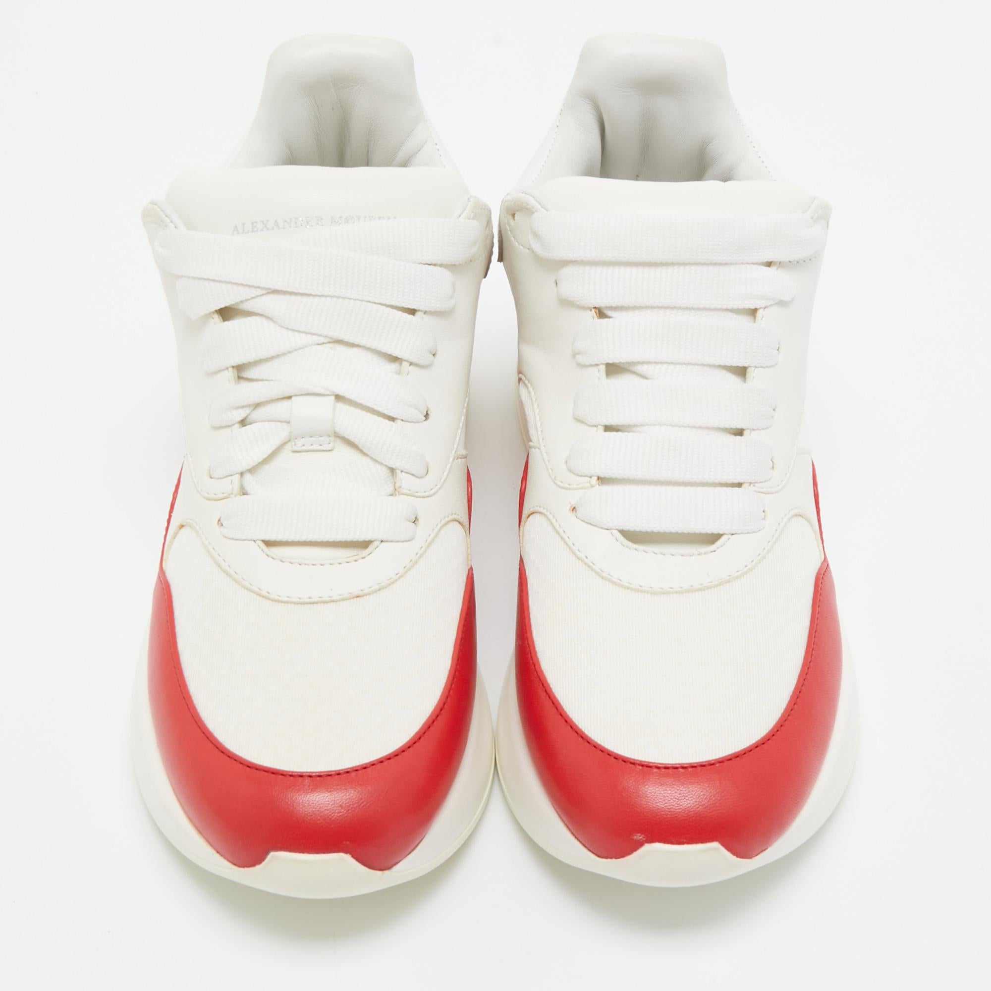 Alexander McQueen White/Red Leather and Canvas Larry Sneakers Size 38 In Excellent Condition For Sale In Dubai, Al Qouz 2