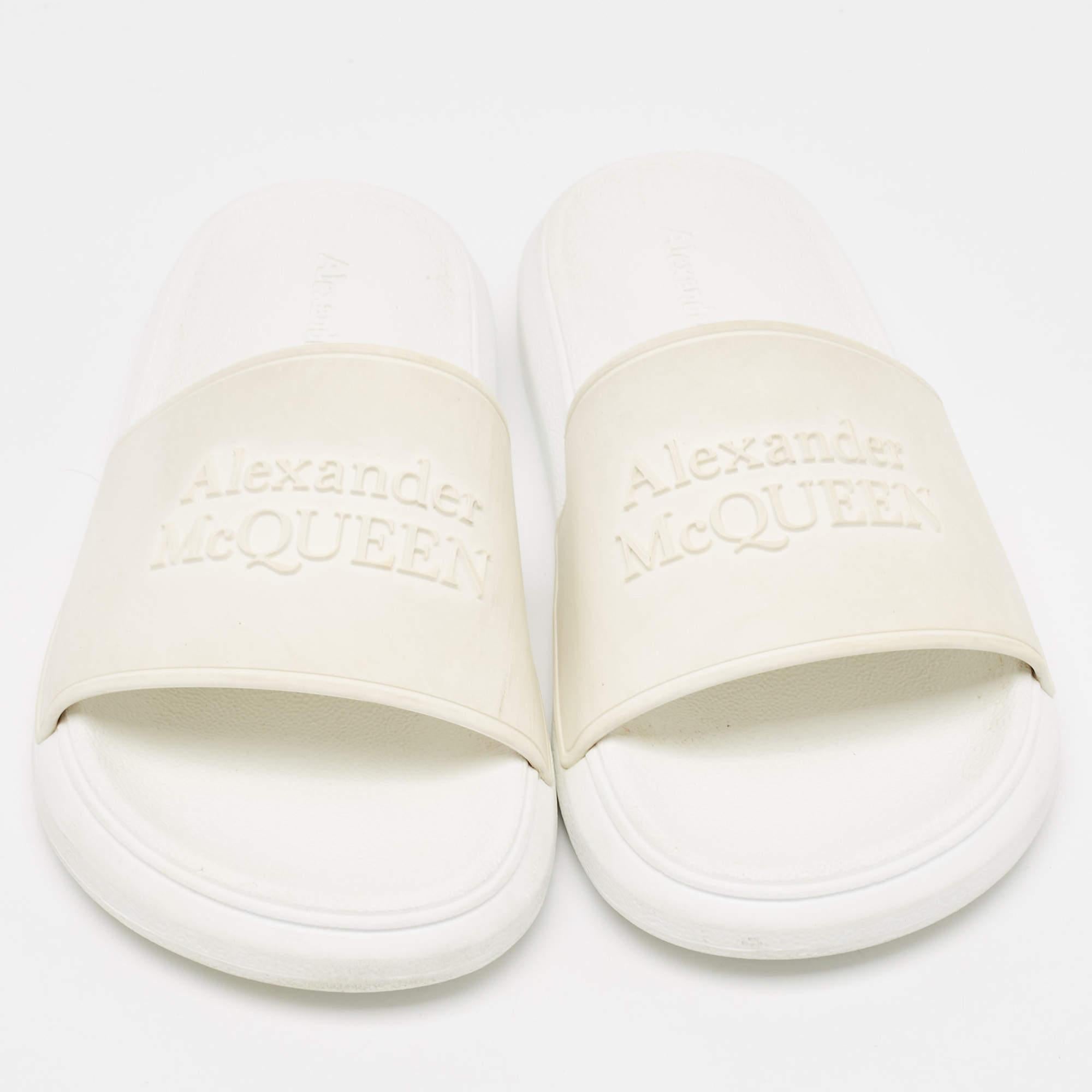 Blanc Alexander McQueen - Chausssures plates en caoutchouc blanc, taille 36 en vente