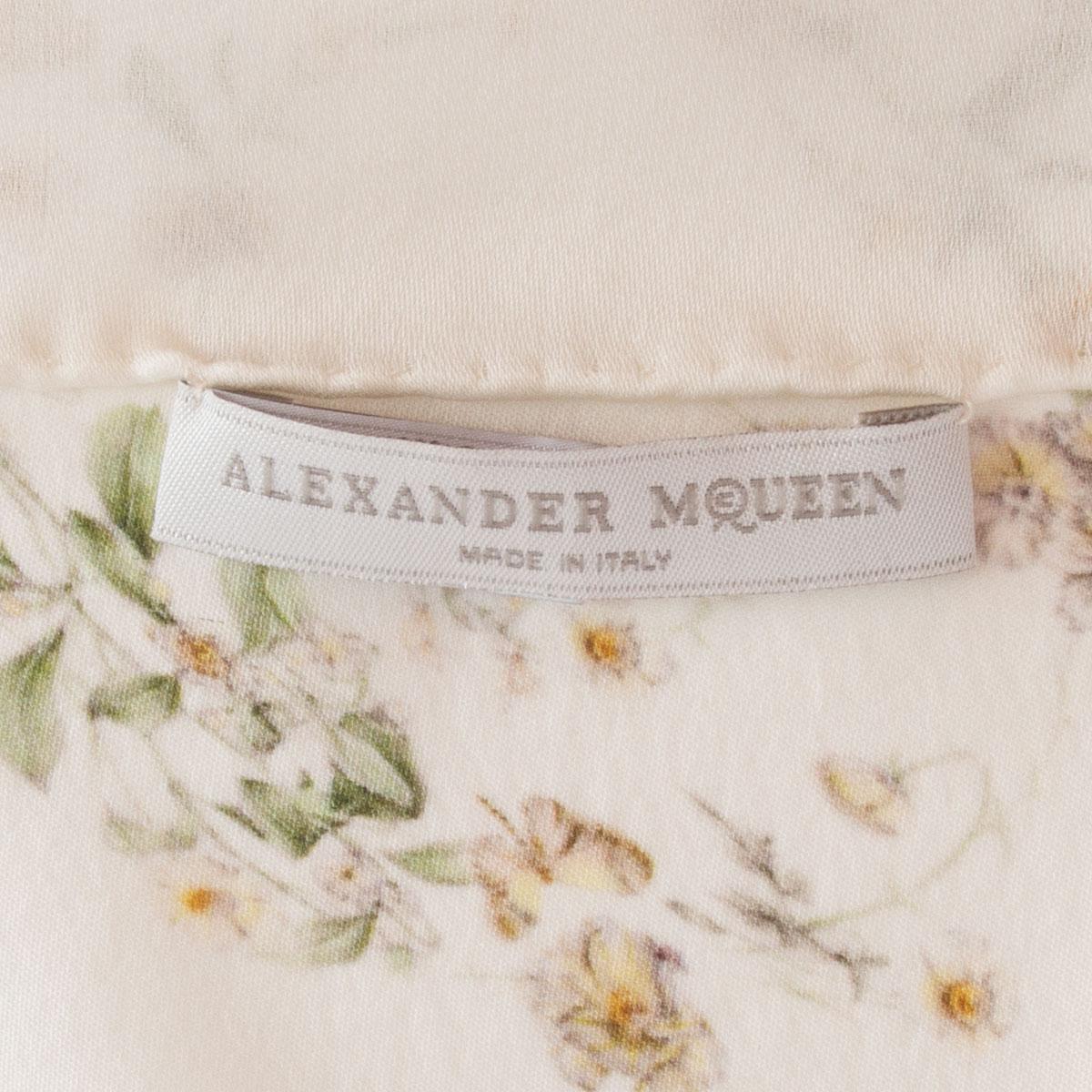 ALEXANDER MCQUEEN Weißer Seidenschal MEADOWN & BUTTERFLY aus weißer Seide 1