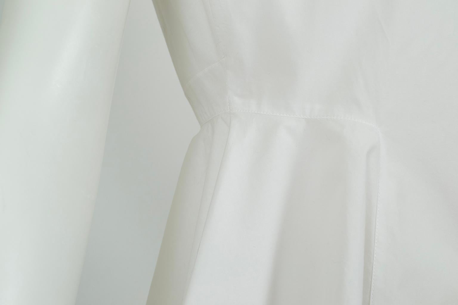 Alexander McQueen White Sleeveless Button Front Peplum Shirt, Orig Tag– XS, 2018 For Sale 4