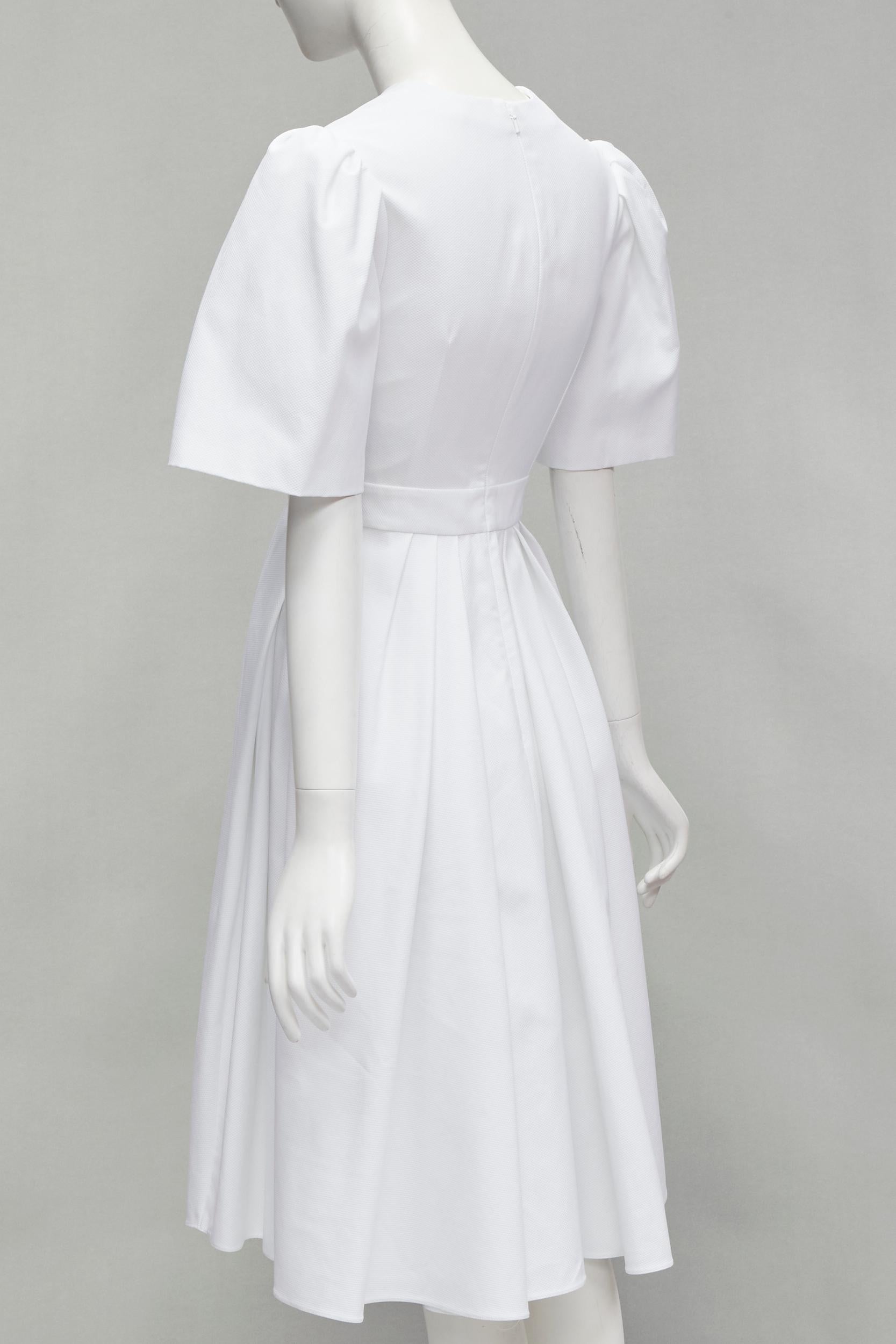 ALEXANDER MCQUEEN white structural bell sleeve V neck midi dress IT38 XS For Sale 1