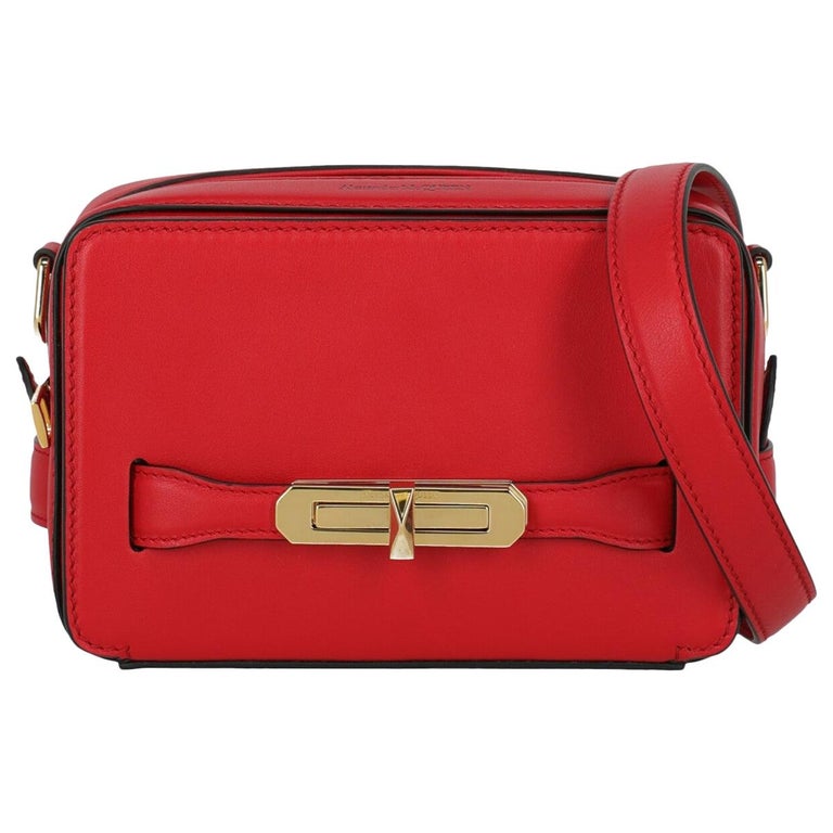 Alexander Mcqueen Woman Shoulder bag Red Leather For Sale at 1stDibs