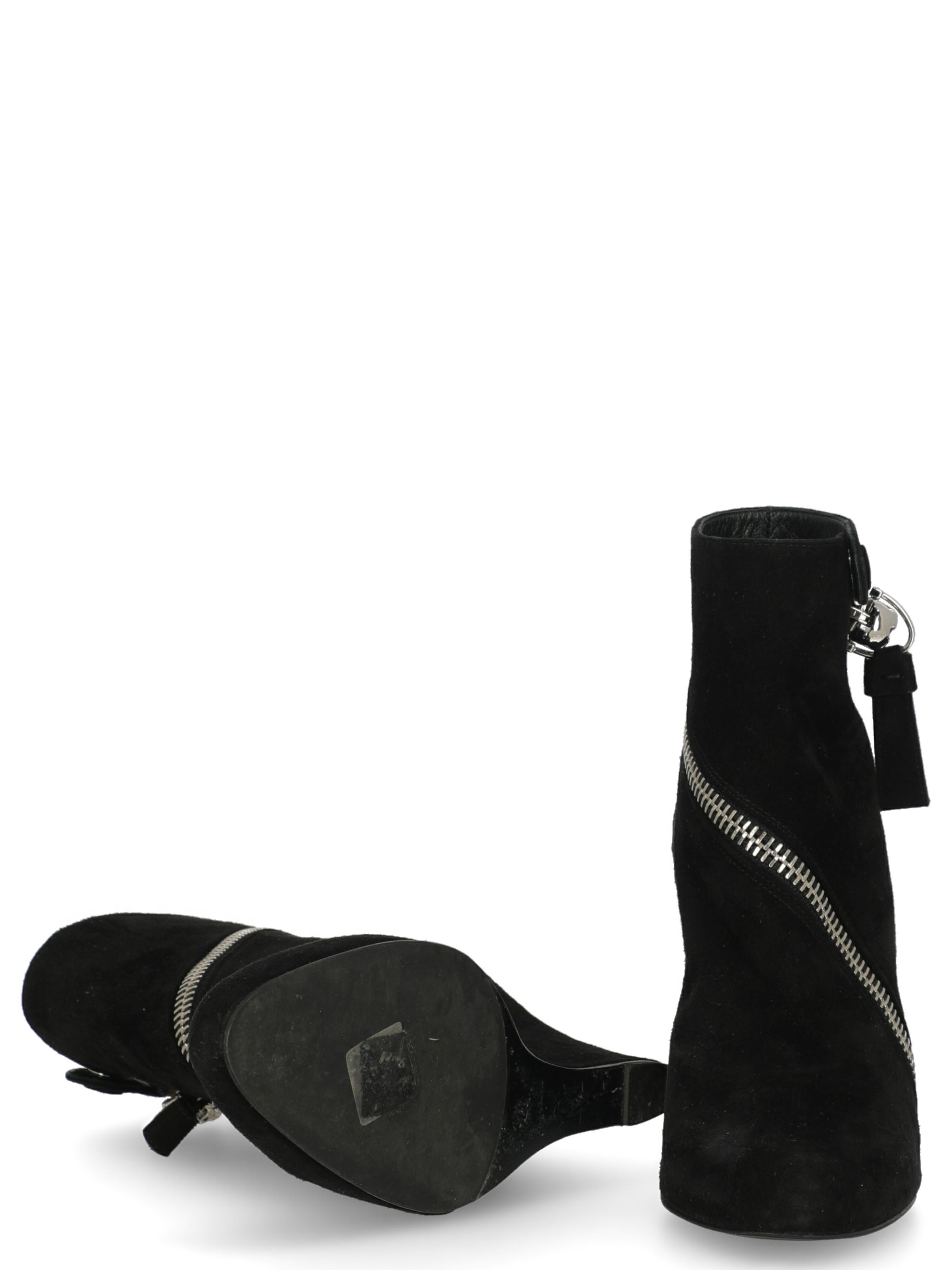 Alexander Mcqueen Women  Ankle boots Black Leather IT 37 For Sale 1
