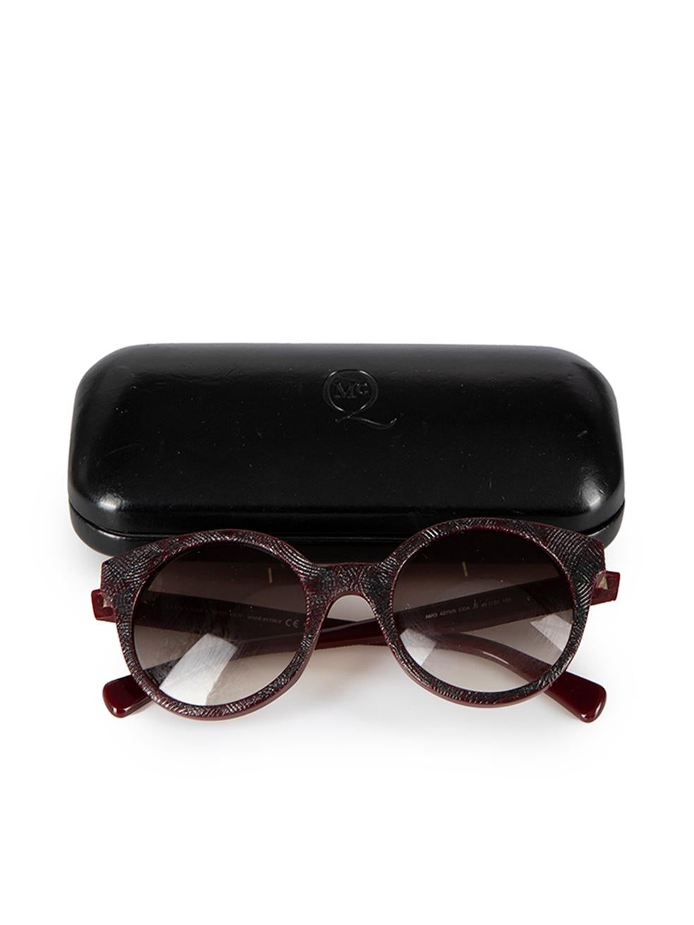 Alexander McQueen Women's Burgundy Textured Rounded Frame Sunglasses 1