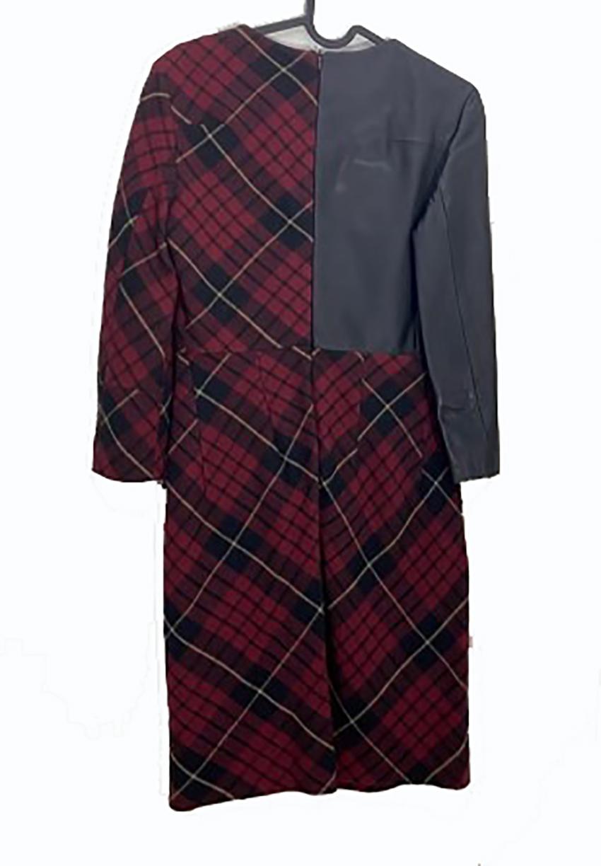 Alexander McQueen Tartan-Kleid aus Wolle in mittlerer Länge, Größe S (Schwarz) im Angebot