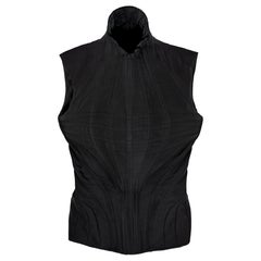 Alexander McQueen Corsé "Eshu" deshuesado de lana y seda con cuello alto, FW 2000