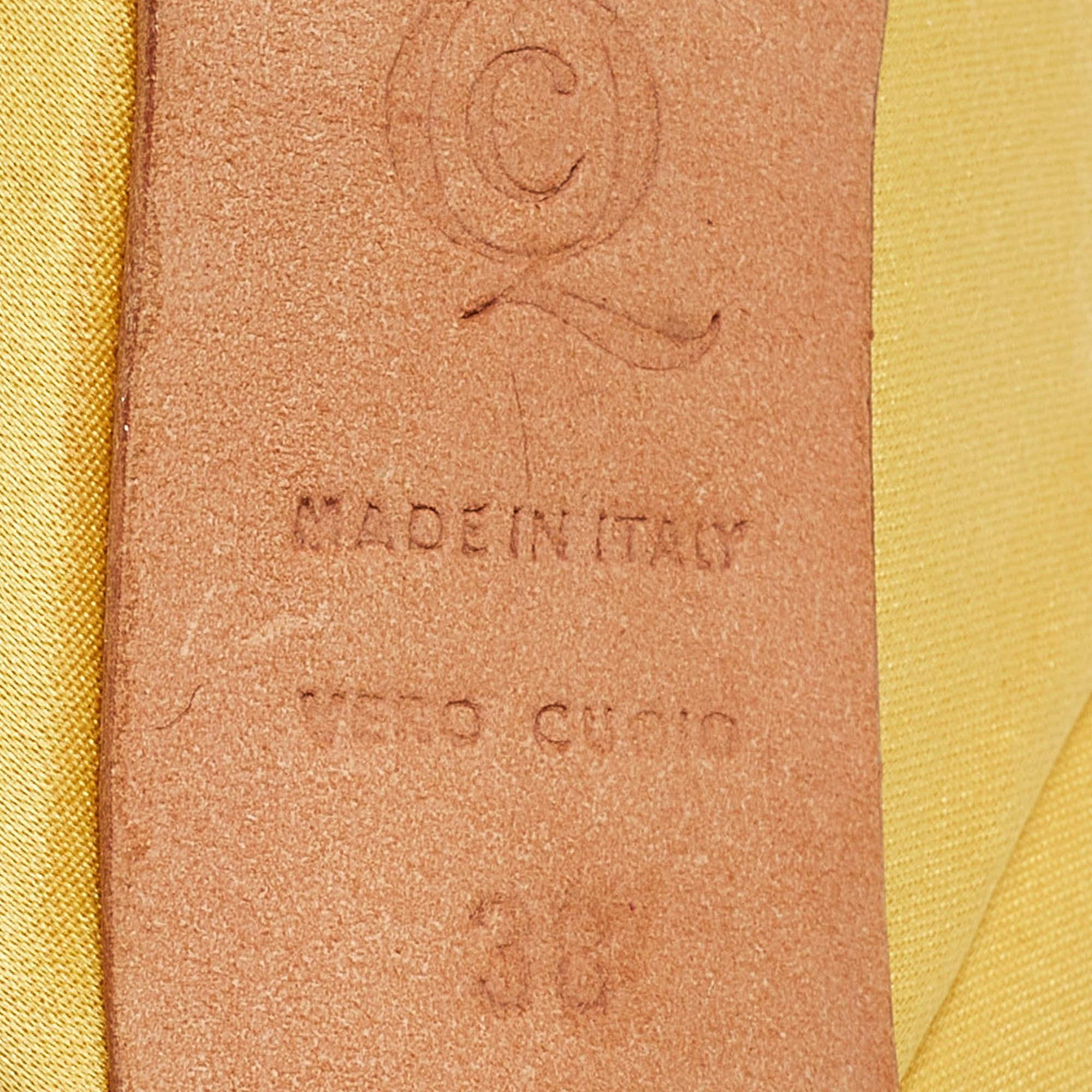 Alexander McQueen - Décolleté con plateau in raso giallo taglia 38 in vendita 3