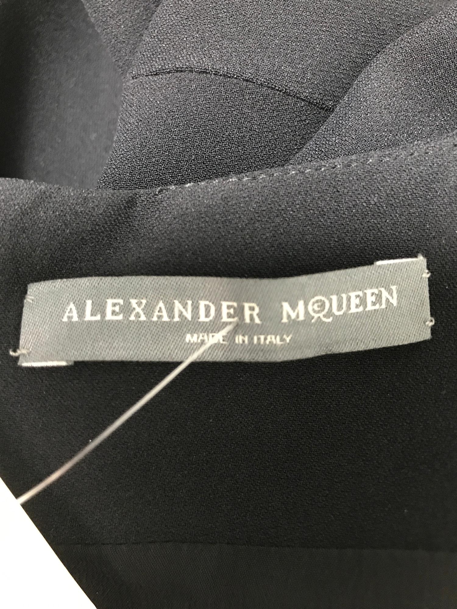 Alexander McQueen Zip-Off Detail Jewel Neck Dress 5