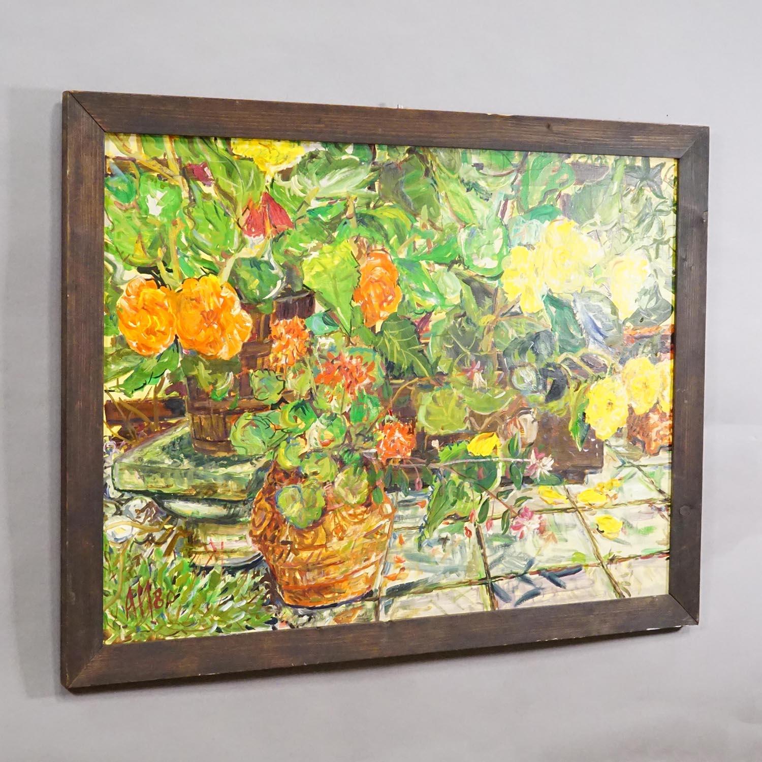 Alexander Michael Pittura a olio - Begonie e gerani, 1980

Una natura morta vivida e vivace di un giardino o di un balcone illuminato dal sole, questo dipinto a olio del 1980 mette in mostra una varietà di piante in vaso fiorite e rigogliose. In