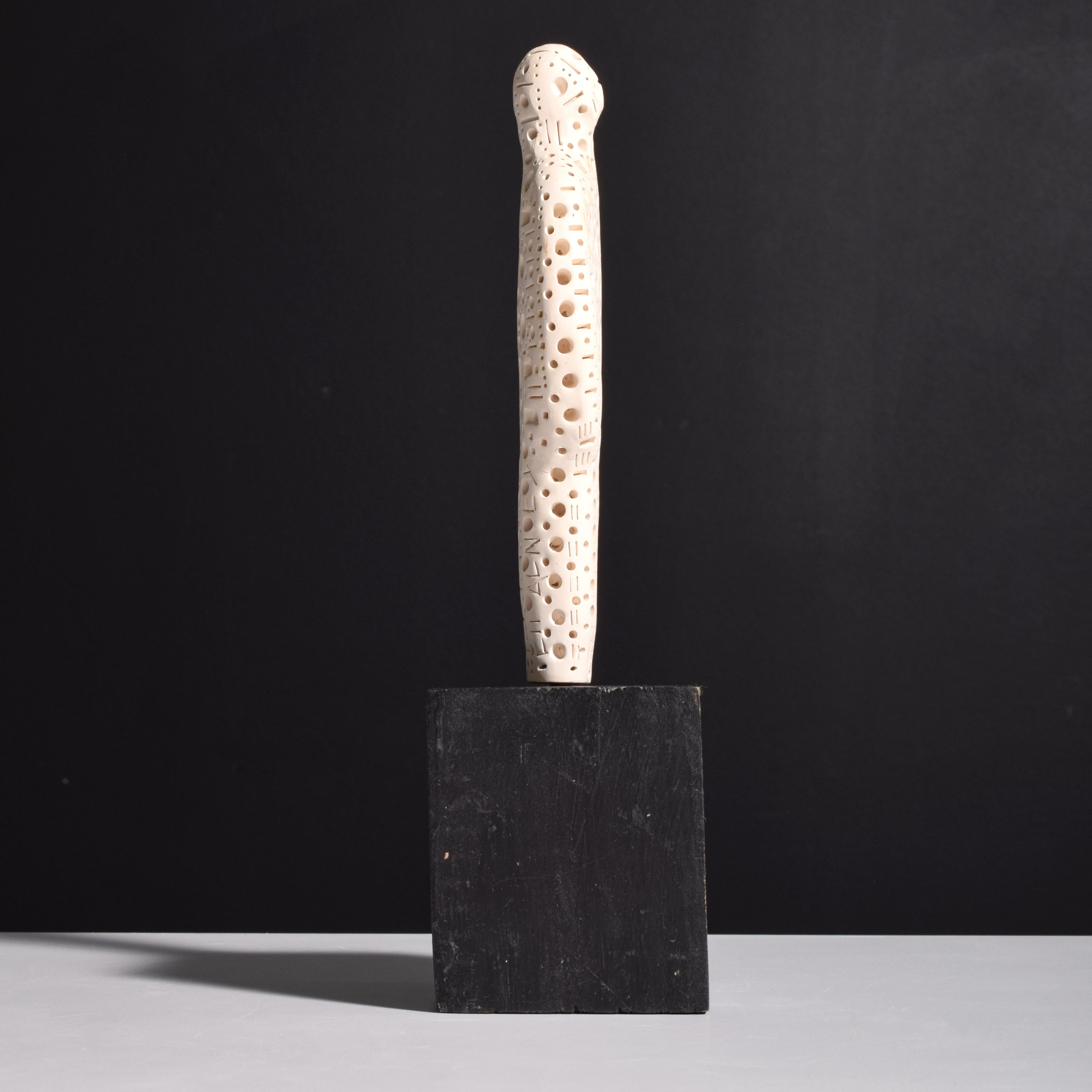 Escultura Figura Alexander Ney en venta 2
