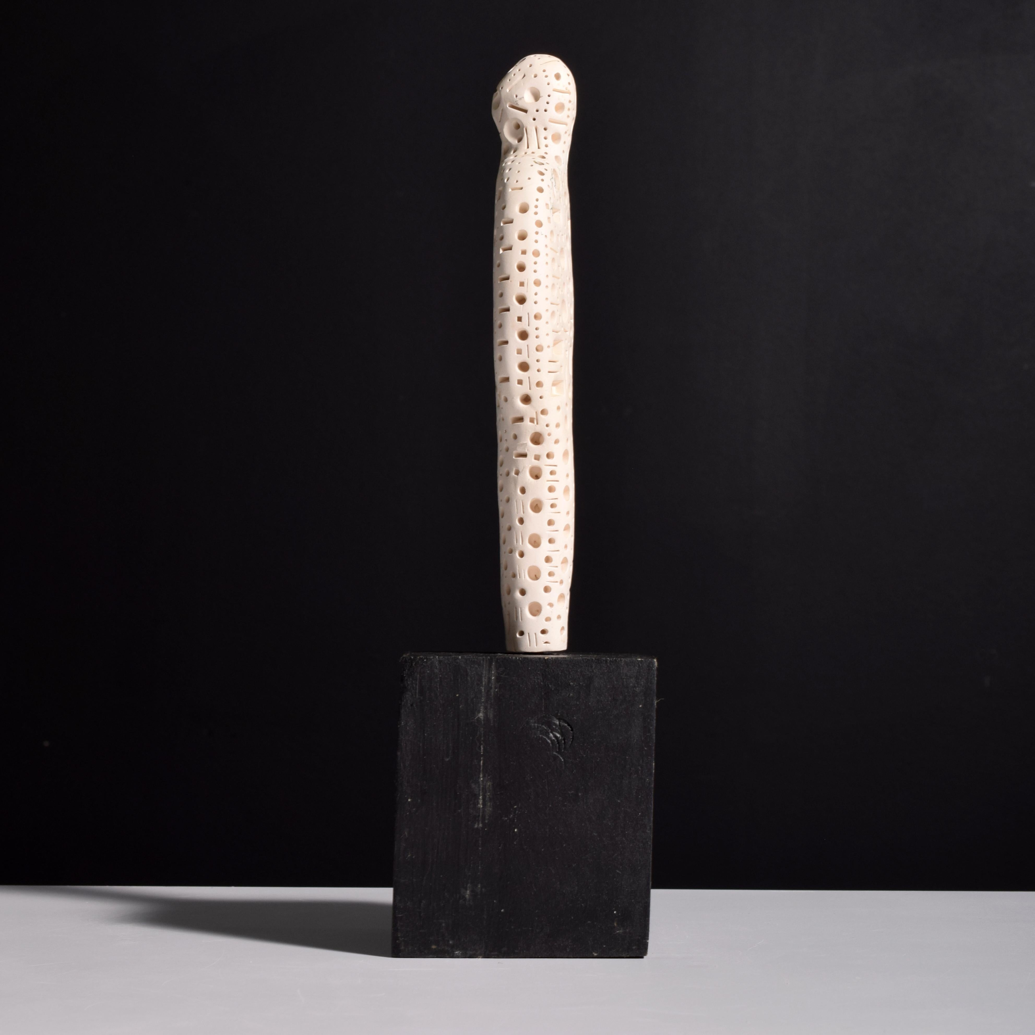 Escultura Figura Alexander Ney en venta 3