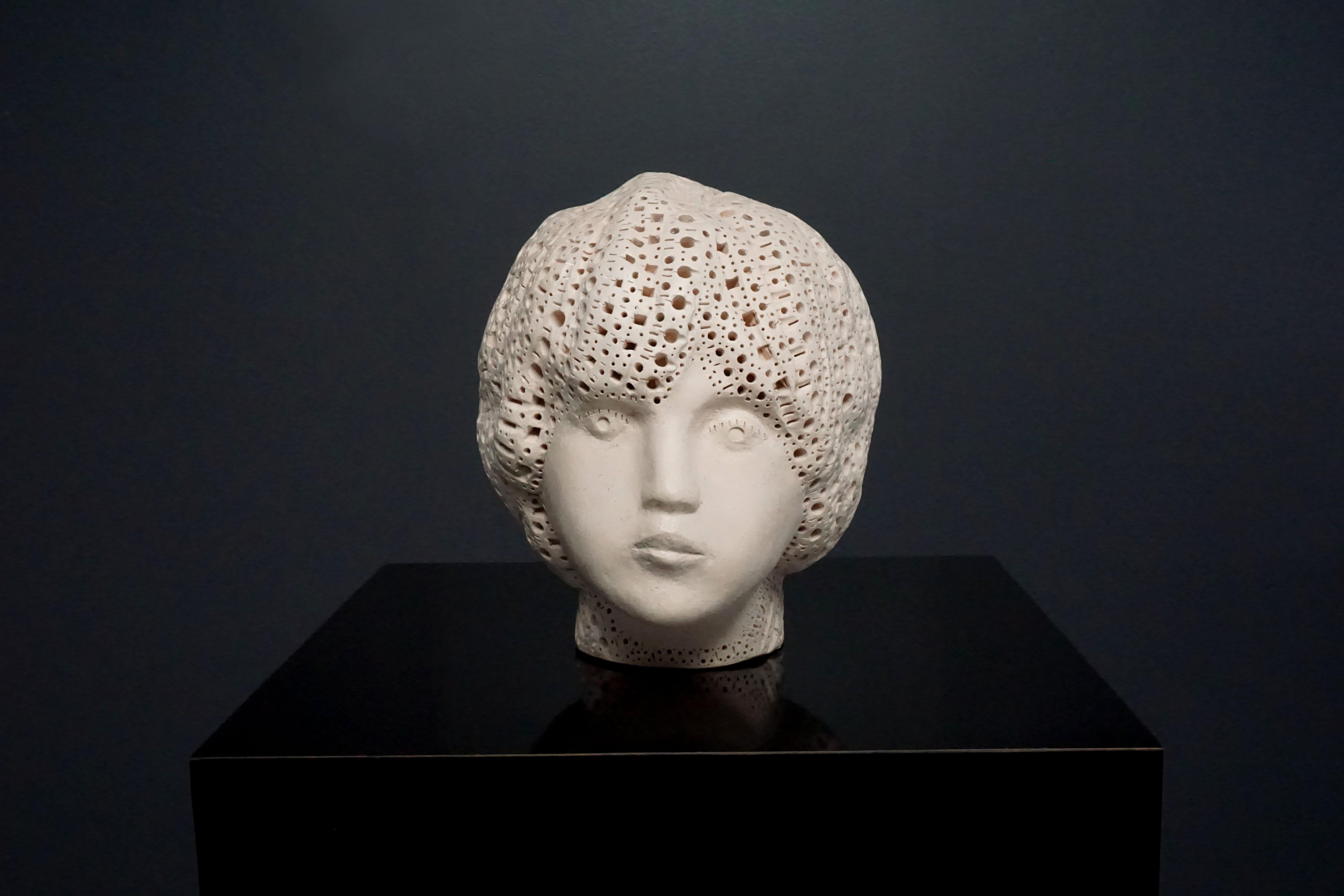 Escultura de terracota con busto, Alexander Ney, 