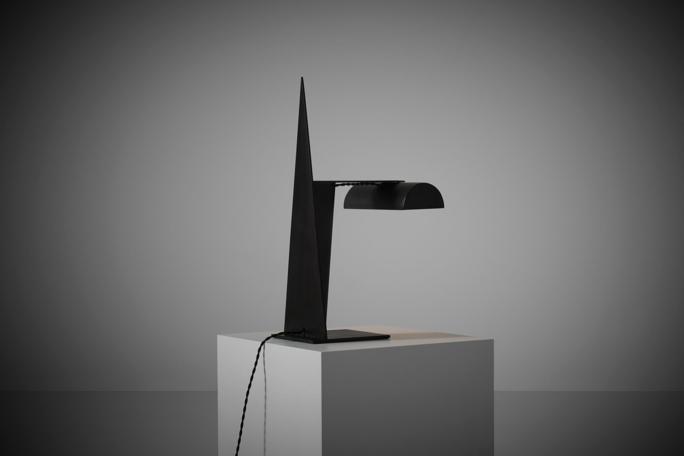Alexander Rodchenko table lamp, Espace Lumière edition For Sale 2